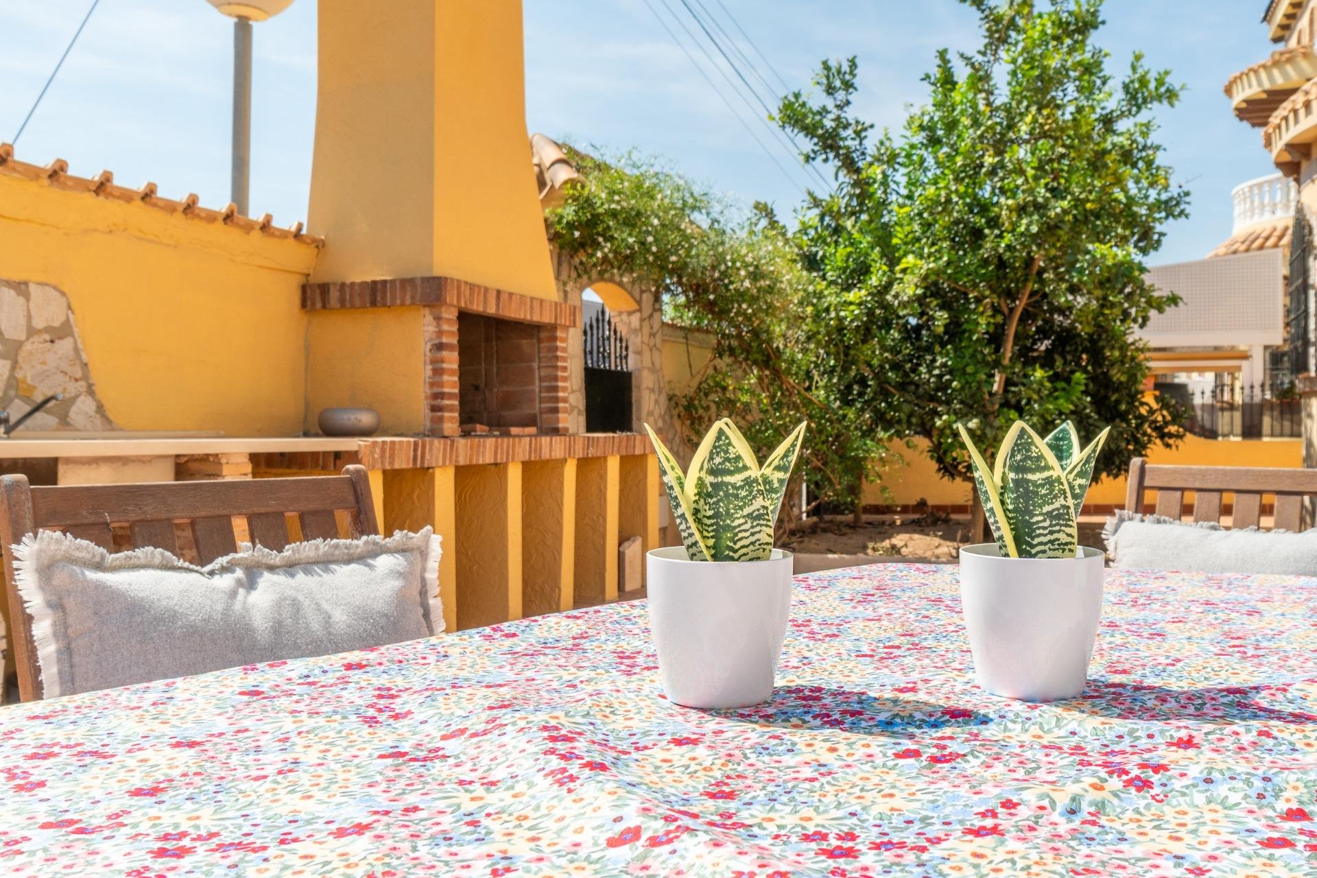 Resale - Villa * - Orihuela Costa * - La Florida *