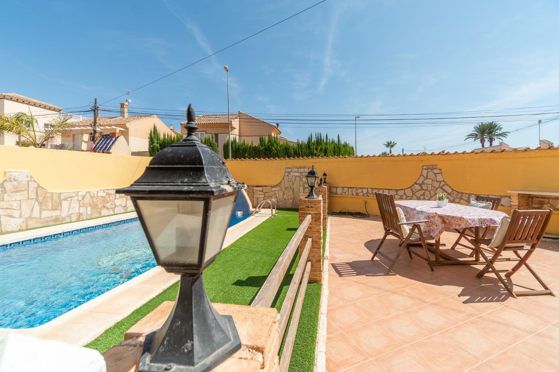 Resale - Villa * - Orihuela Costa * - La Florida *