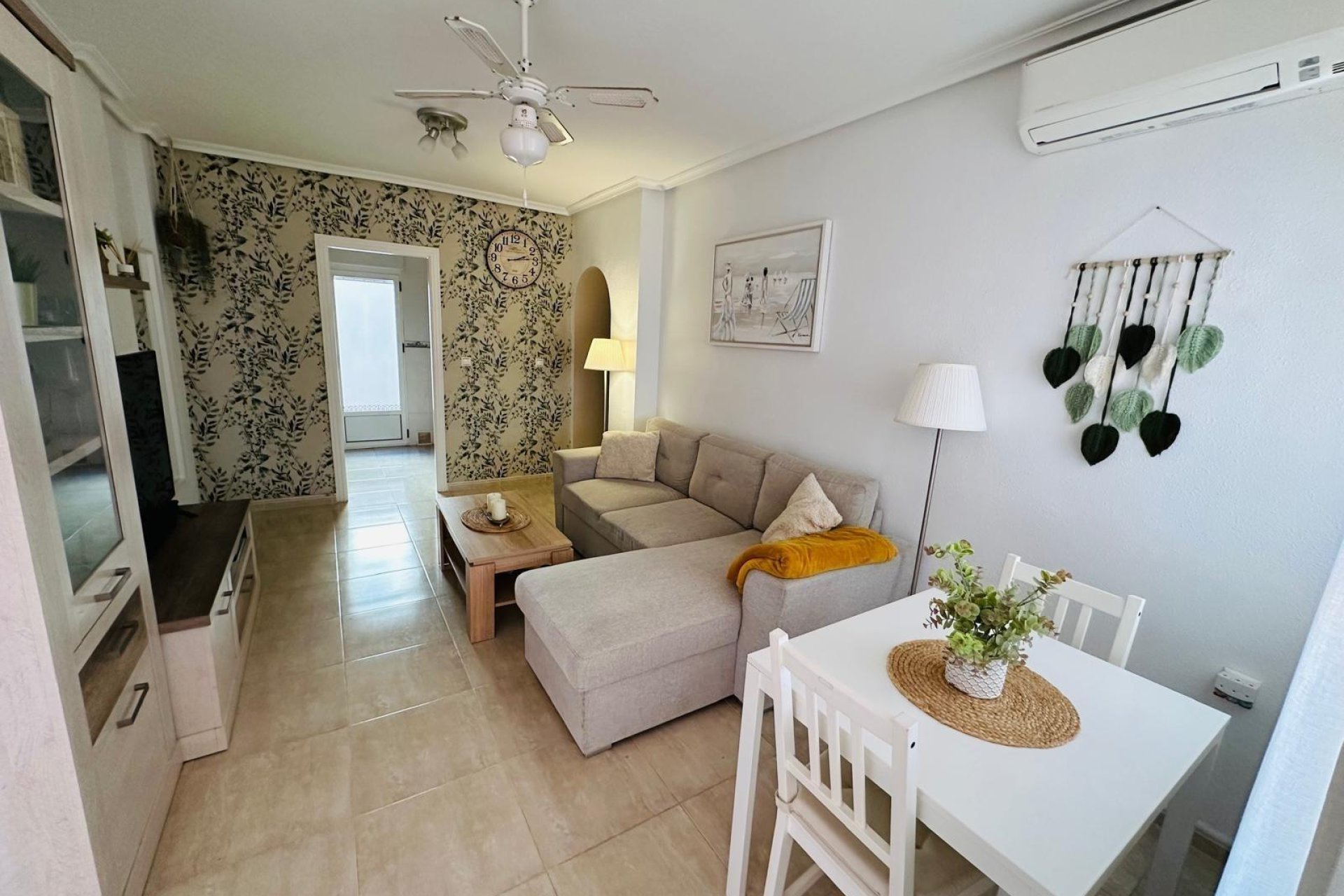 Resale - Villa * - Orihuela Costa * - La Florida *