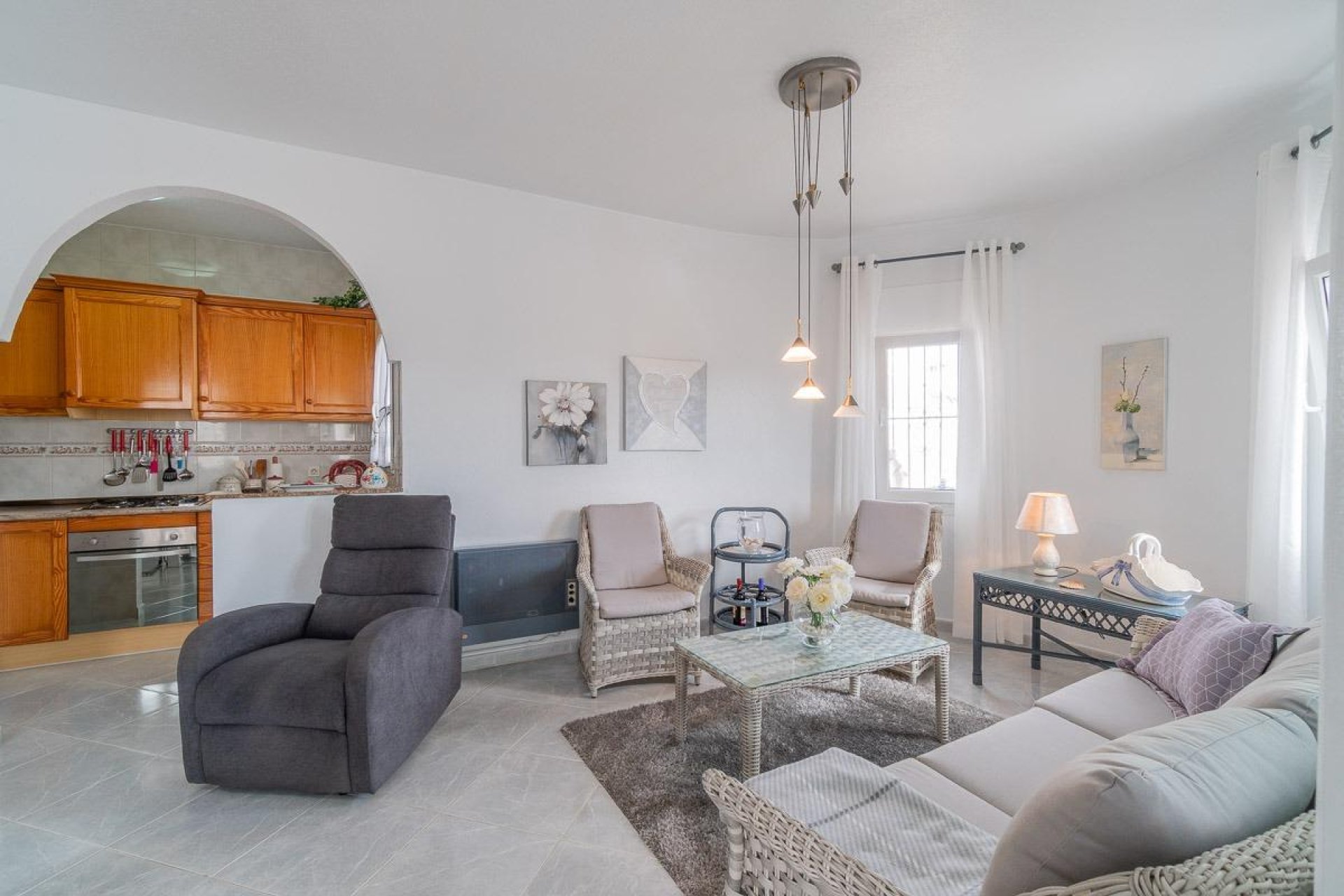 Resale - Villa * - Orihuela Costa * - La Florida *