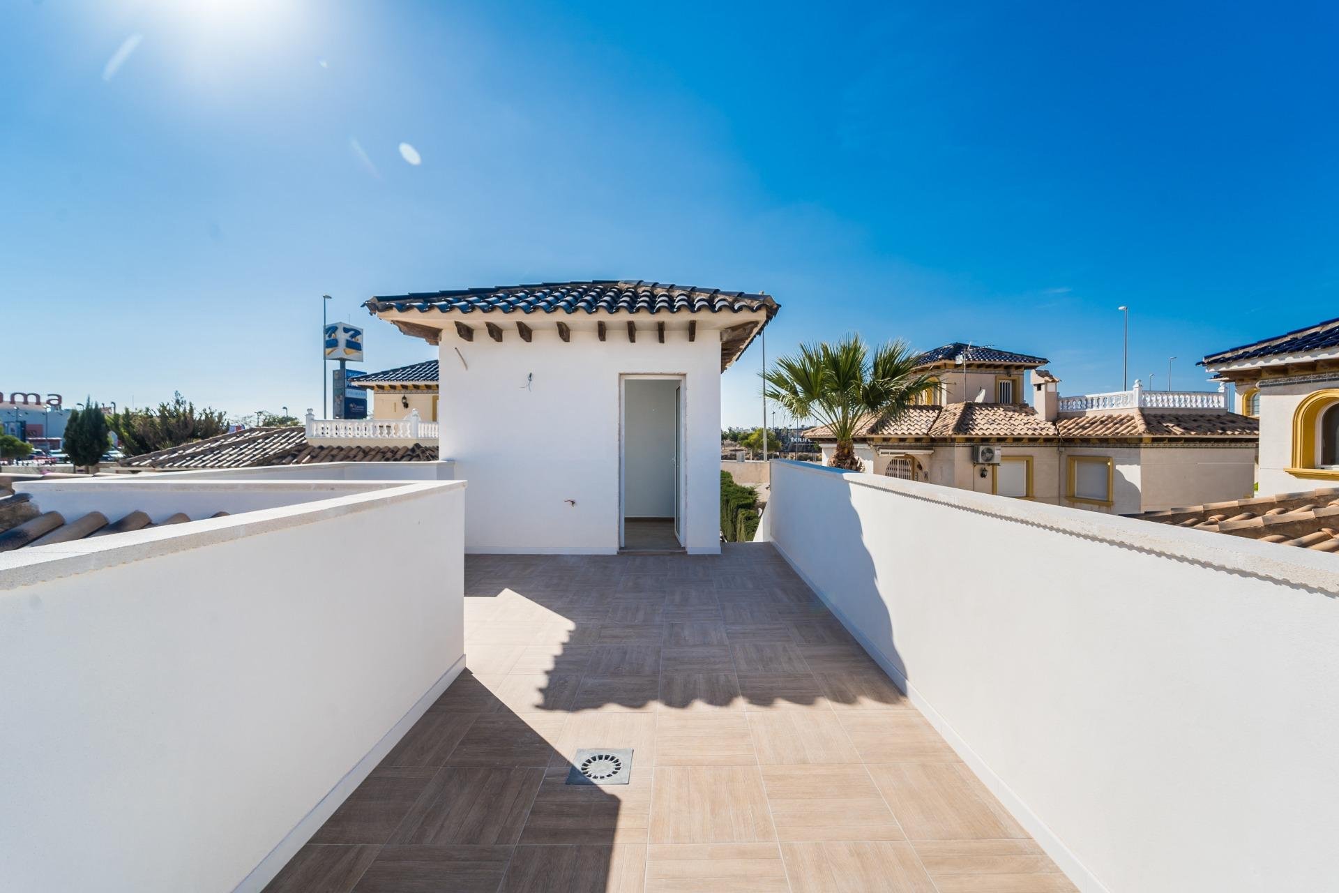 Resale - Villa - Orihuela Costa - La Zenia