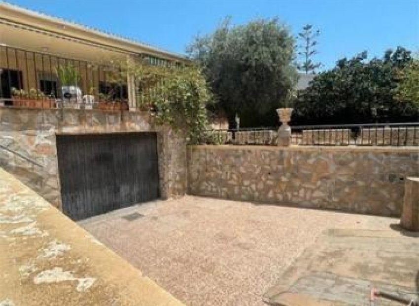 Resale - Villa - Orihuela Costa - La Zenia