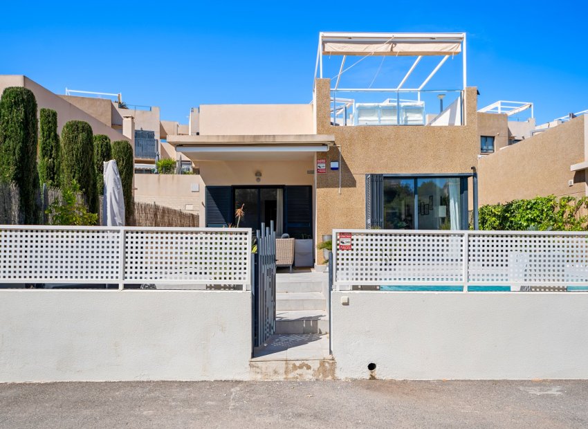 Resale - Villa - Orihuela Costa - La Zenia