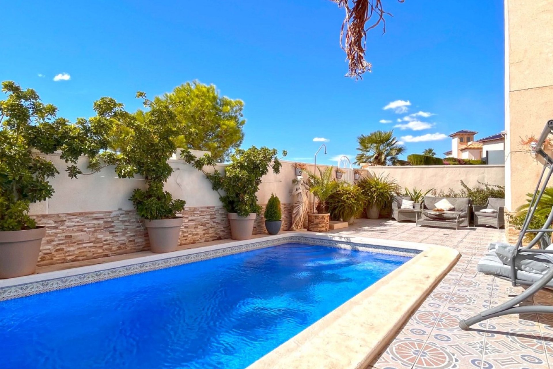 Resale - Villa - Orihuela Costa - La Zenia