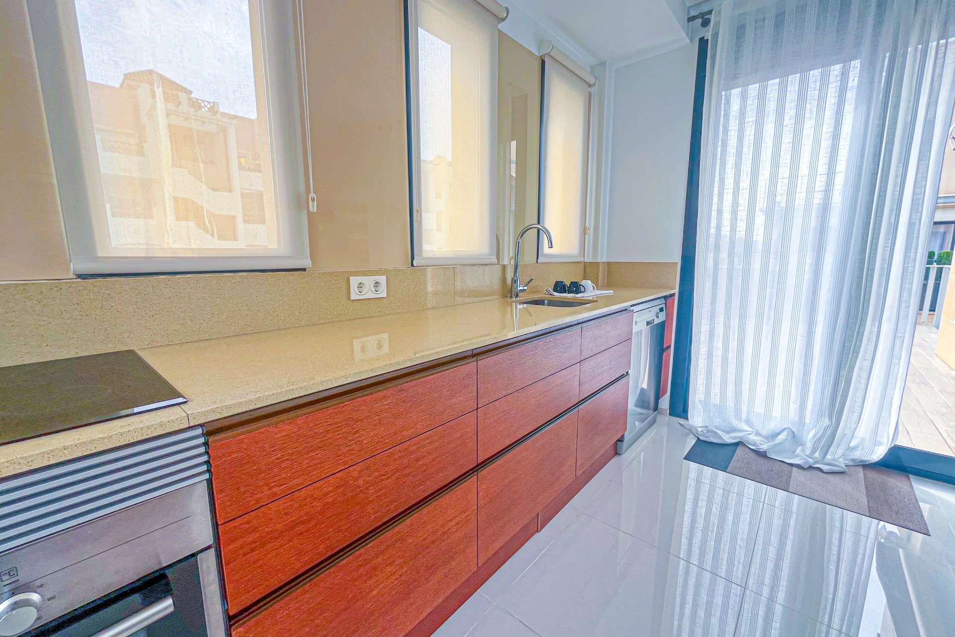 Resale - Villa * - Orihuela Costa - La Zenia *