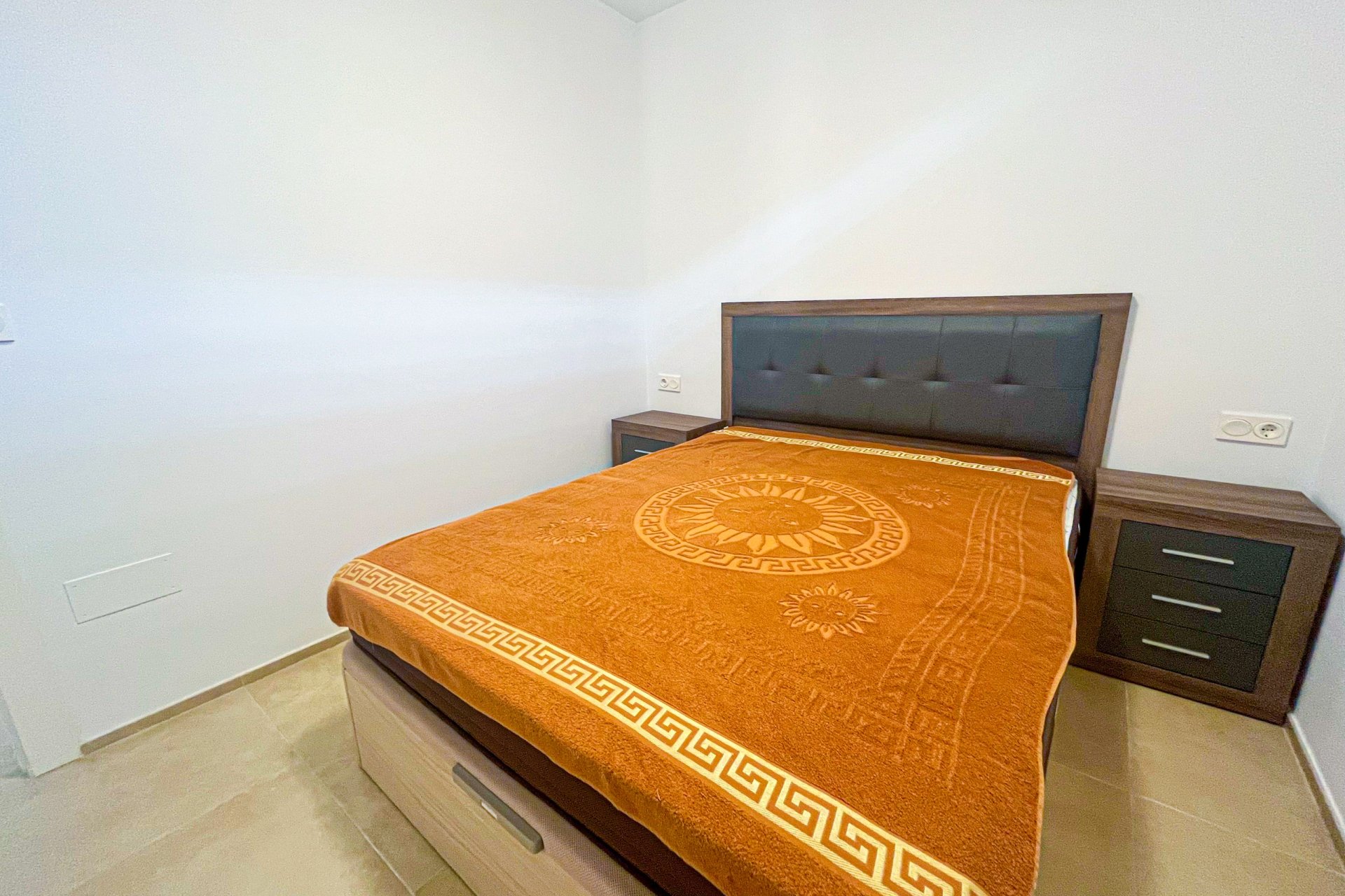 Resale - Villa * - Orihuela Costa - La Zenia *