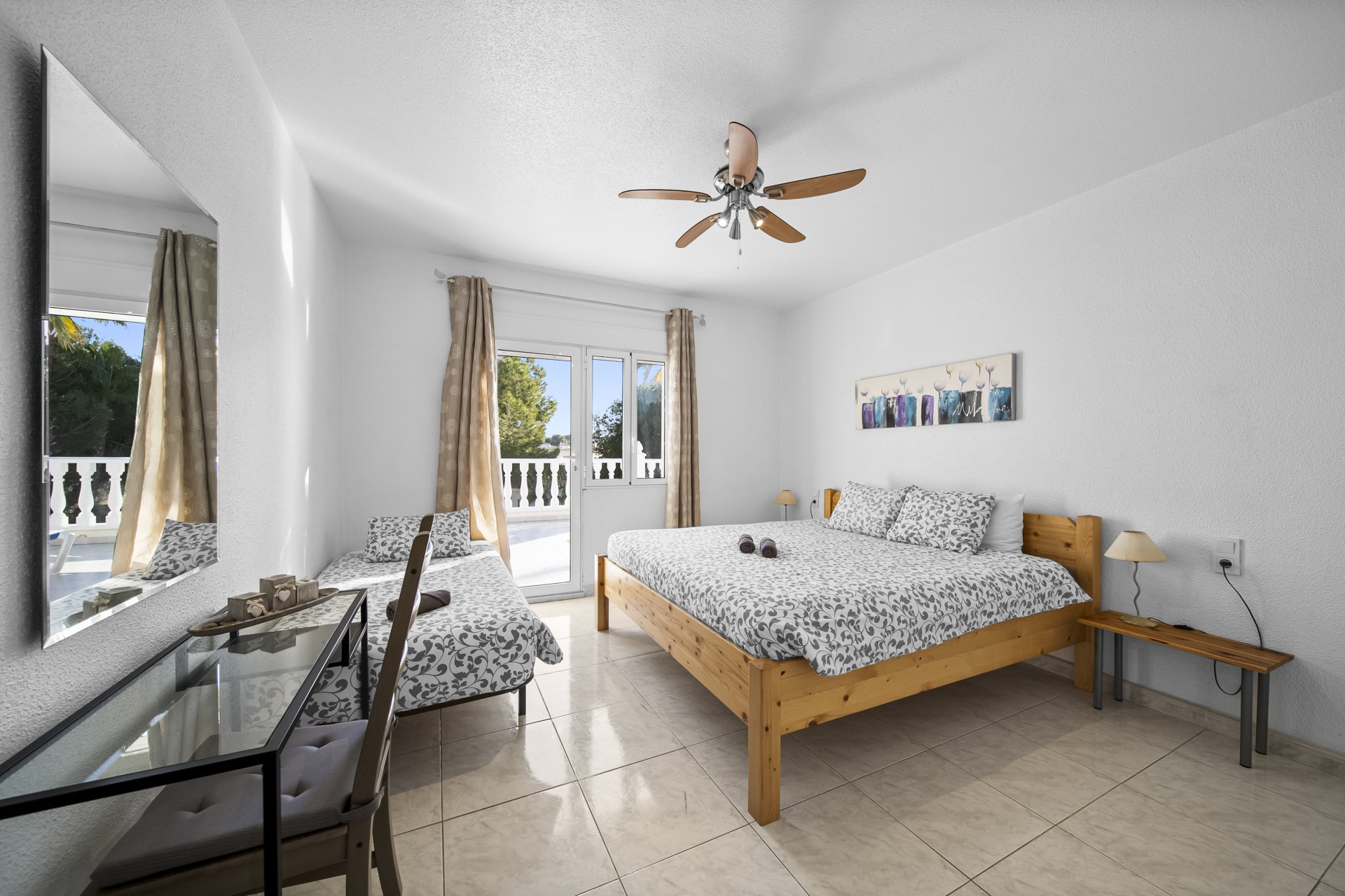 Resale - Villa * - Orihuela Costa * - La Zenia *