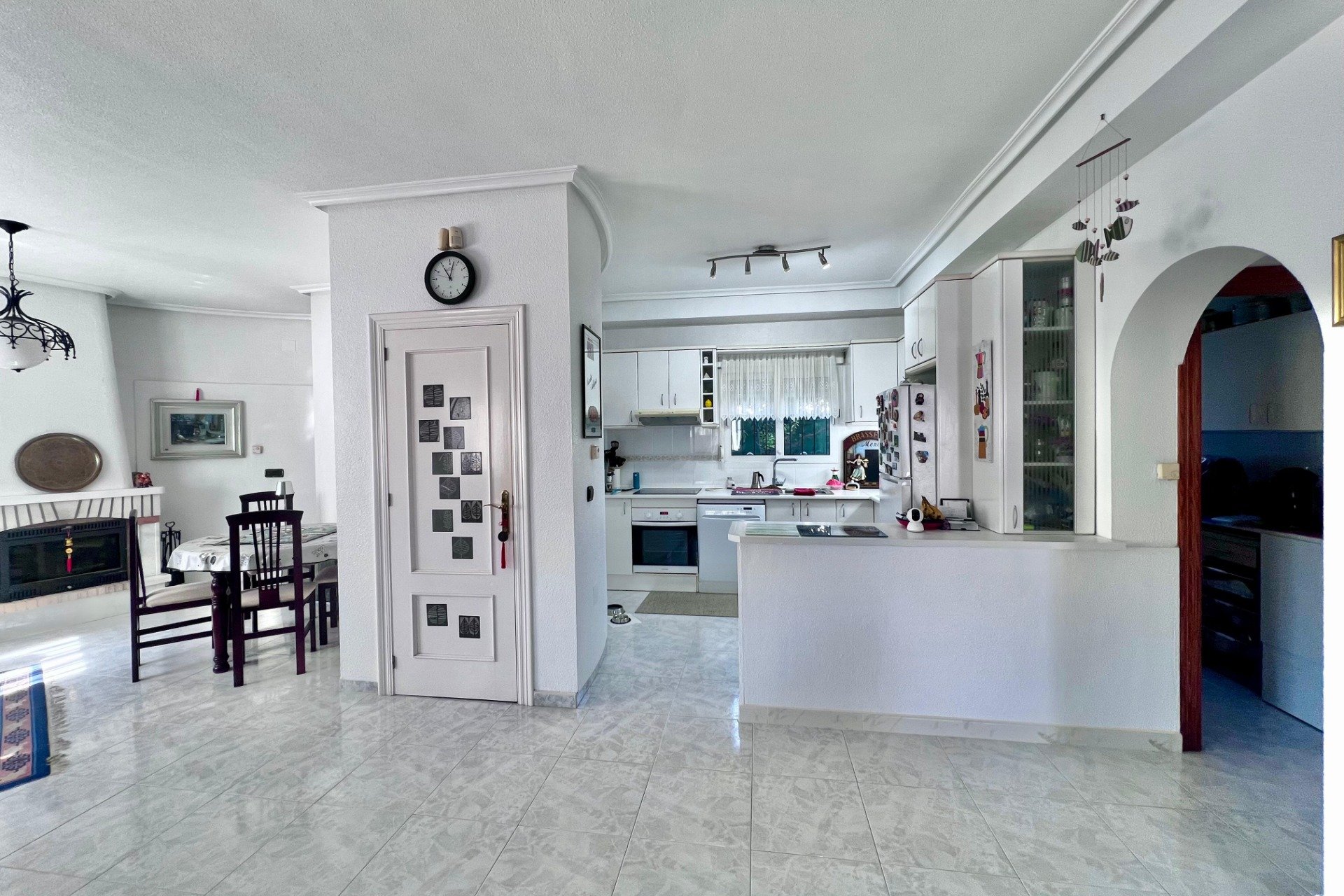 Resale - Villa * - Orihuela Costa * - La Zenia *