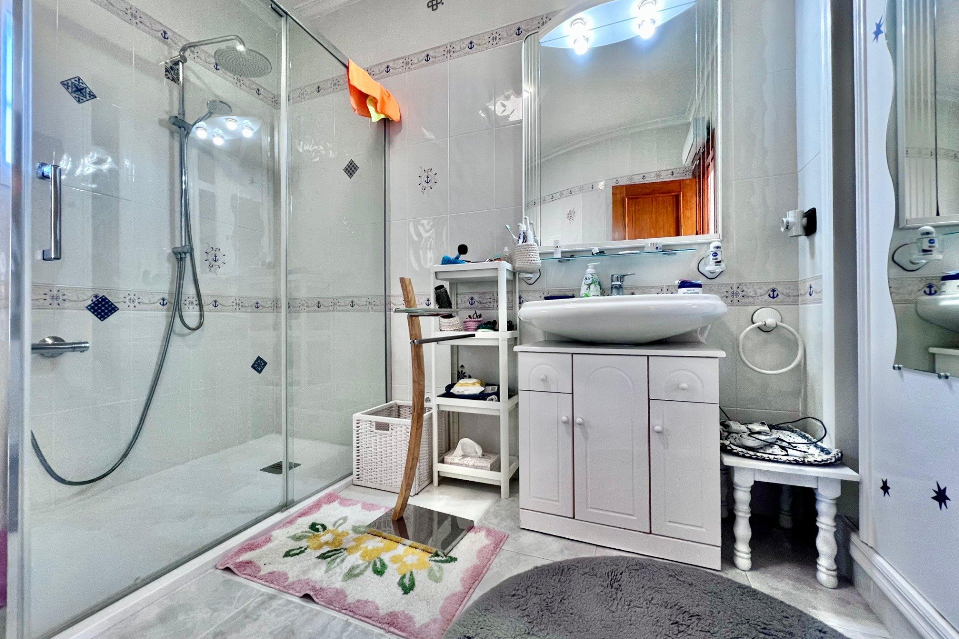 Resale - Villa * - Orihuela Costa * - La Zenia *