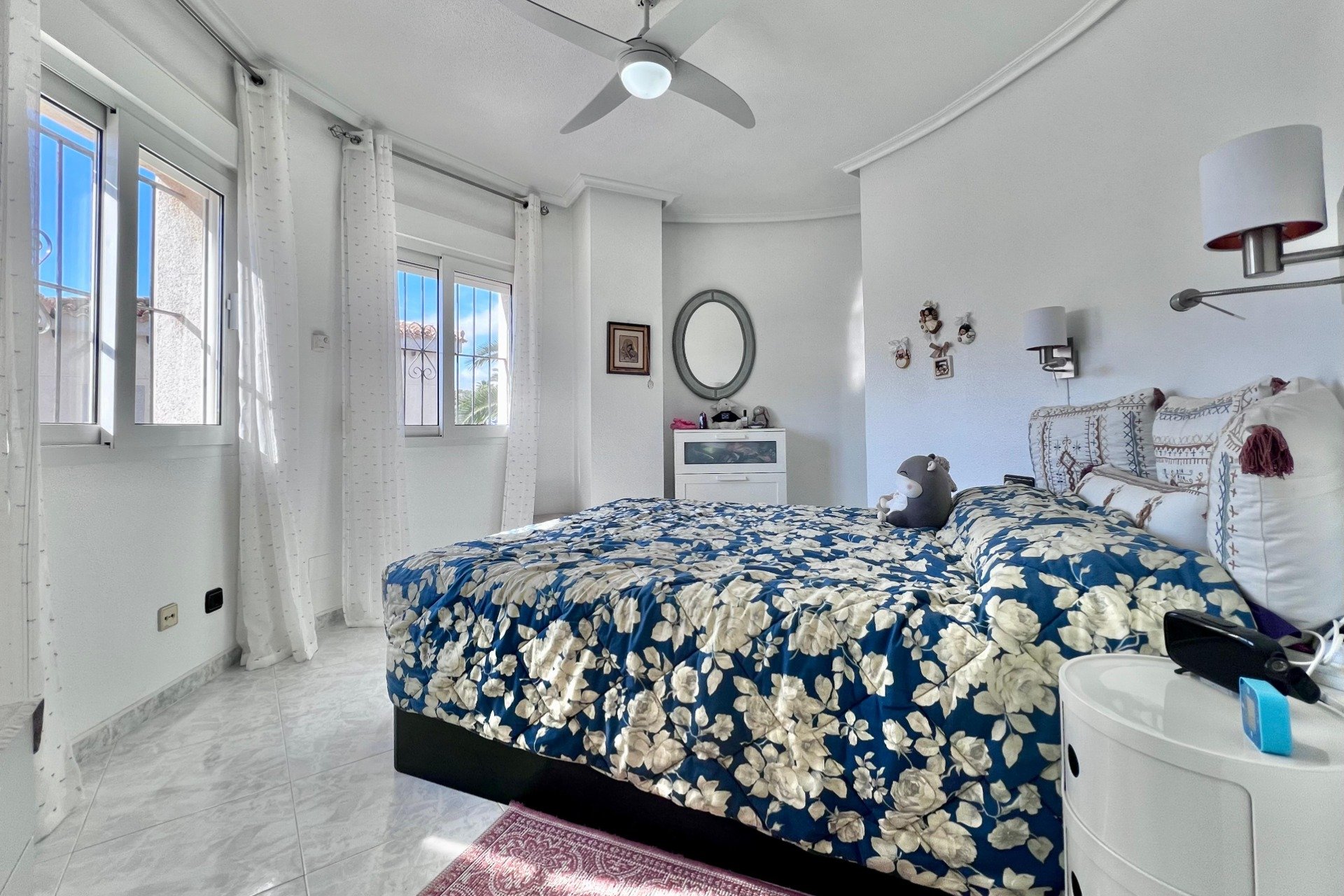 Resale - Villa * - Orihuela Costa * - La Zenia *