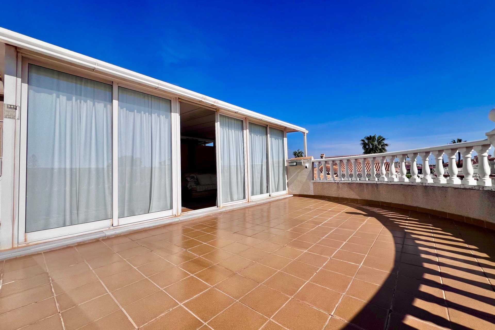 Resale - Villa * - Orihuela Costa * - La Zenia *