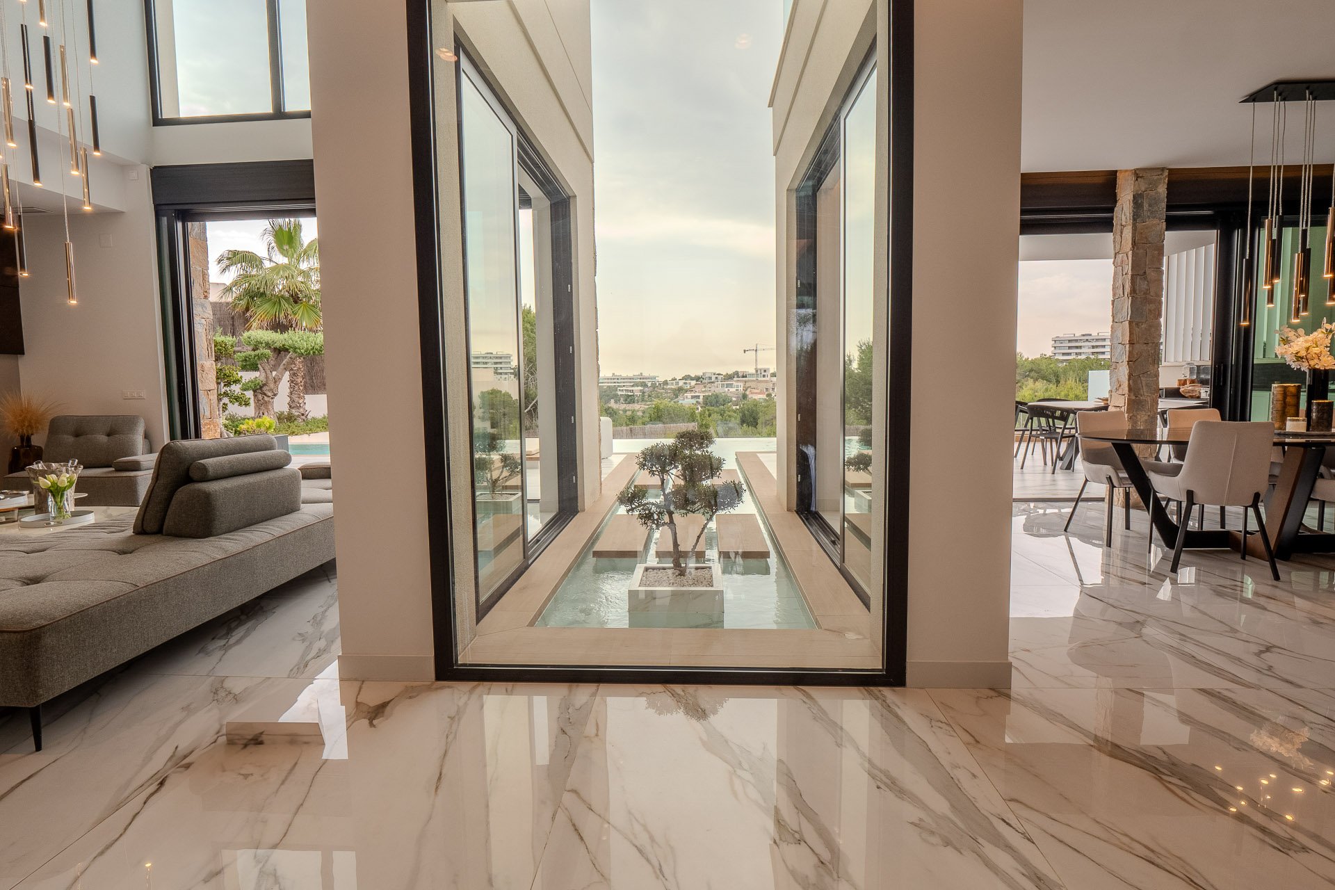 Resale - Villa * - Orihuela Costa - Las Colinas Golf Resort *