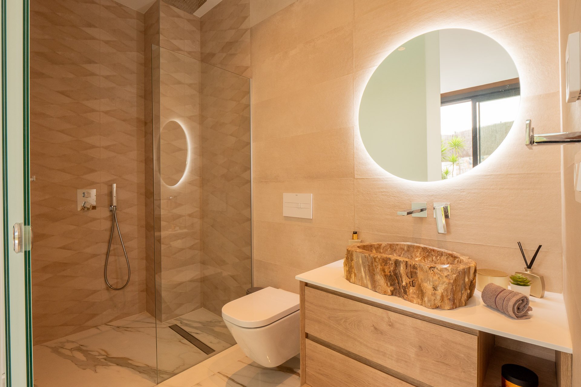 Resale - Villa * - Orihuela Costa - Las Colinas Golf Resort *