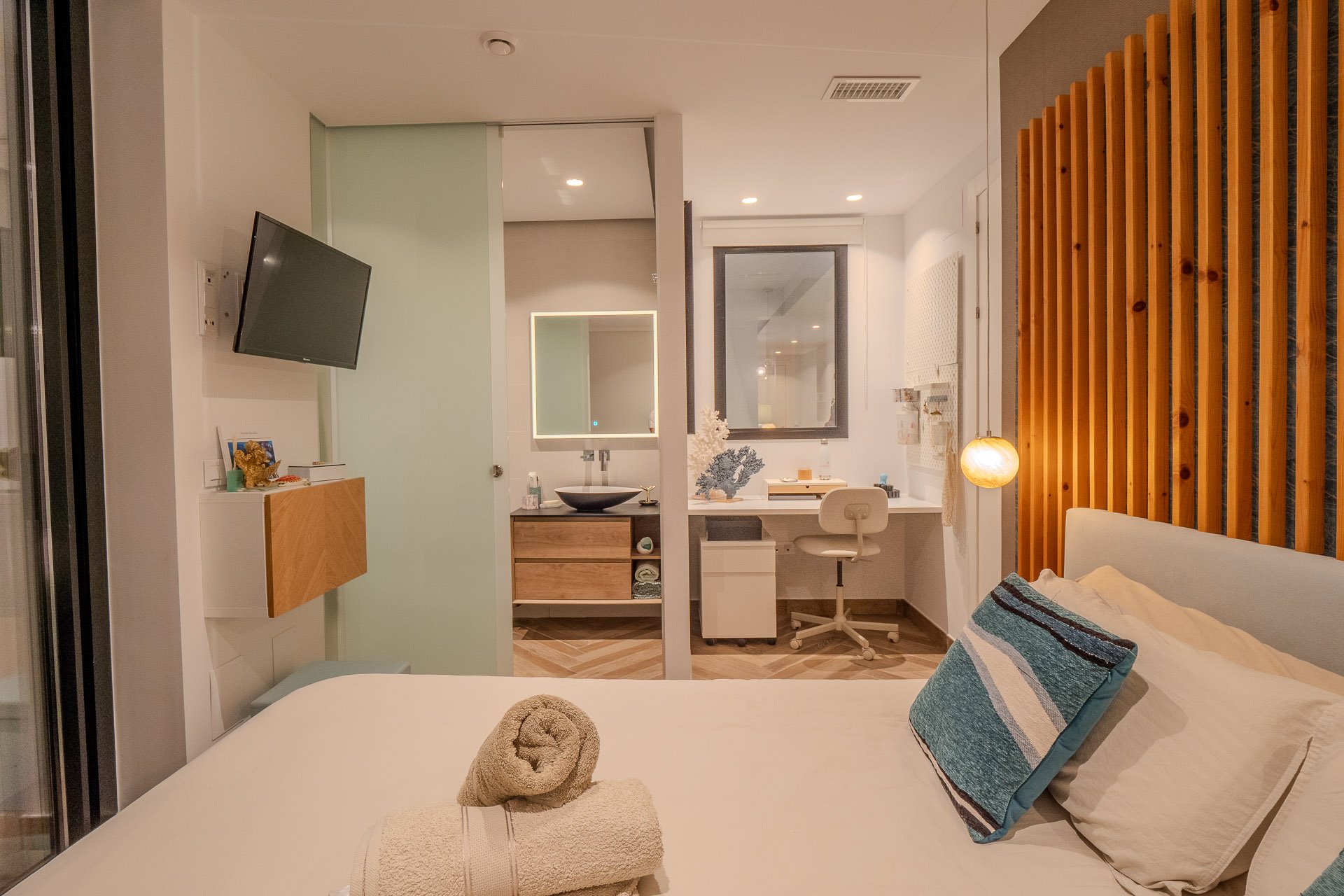 Resale - Villa * - Orihuela Costa - Las Colinas Golf Resort *