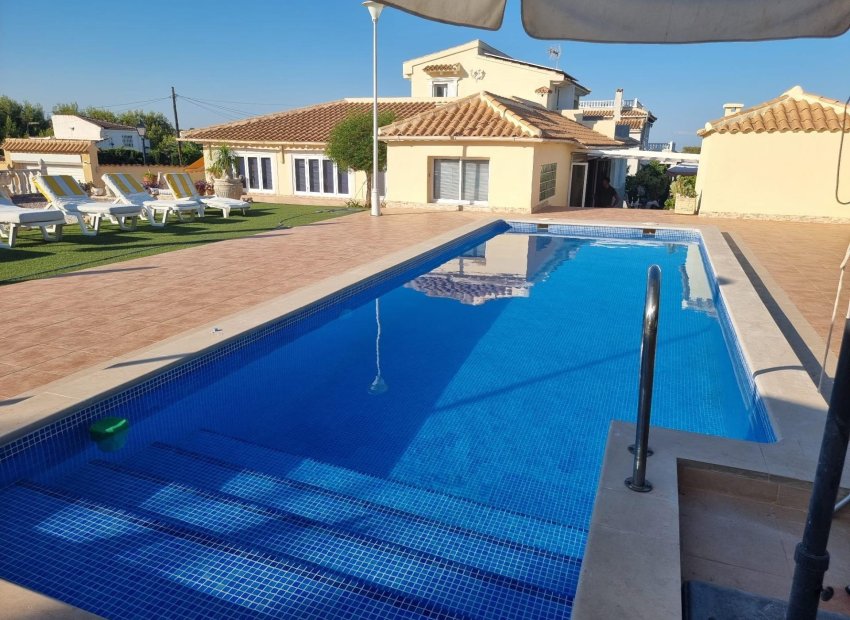 Resale - Villa - Orihuela Costa - Las Filipinas