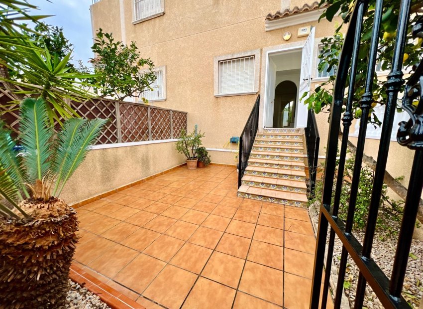 Resale - Villa - Orihuela Costa - Las Filipinas