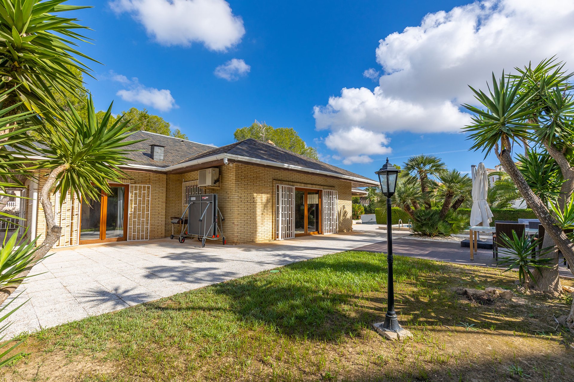 Resale - Villa * - Orihuela Costa - Las Filipinas