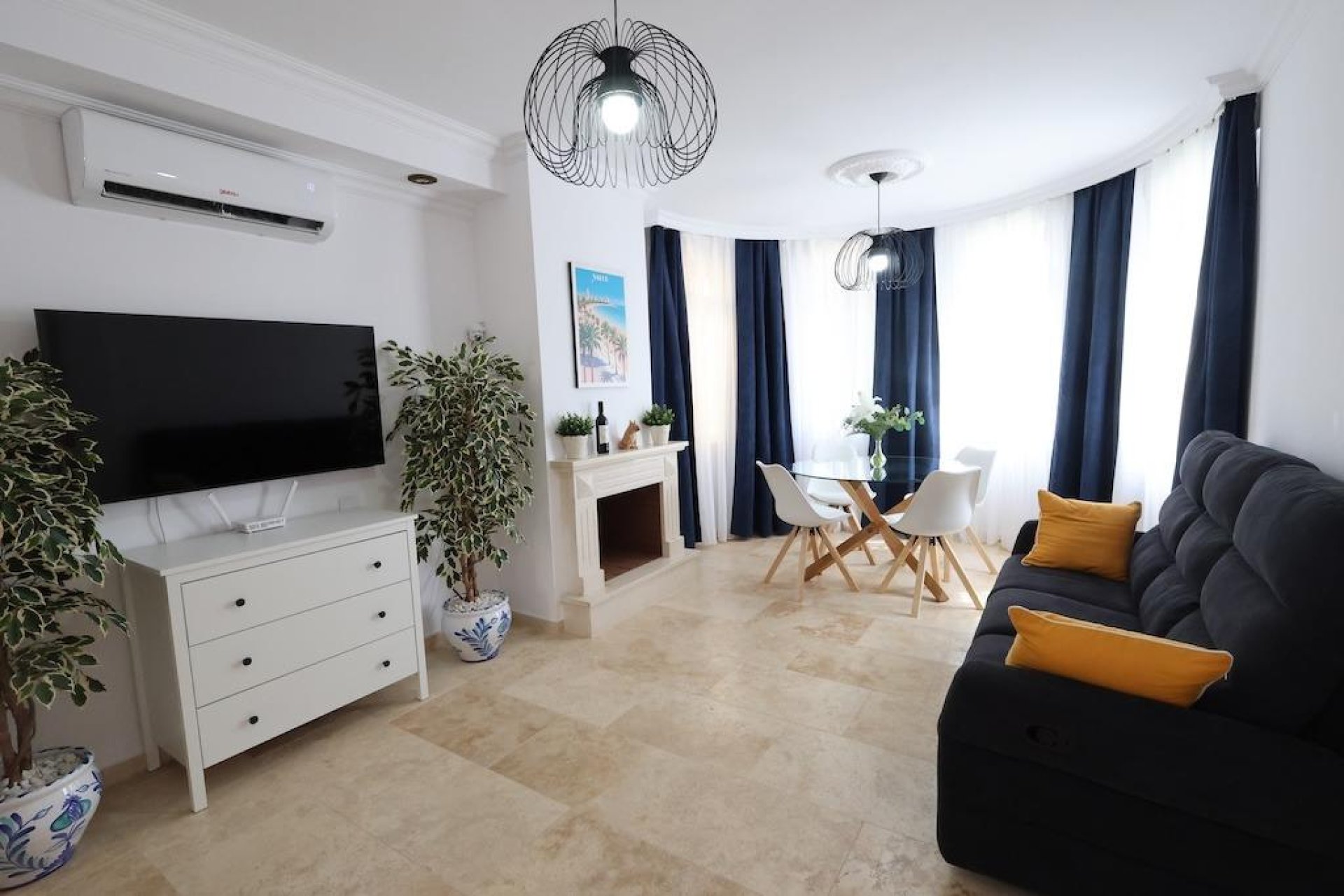 Resale - Villa * - Orihuela Costa * - Las Filipinas *
