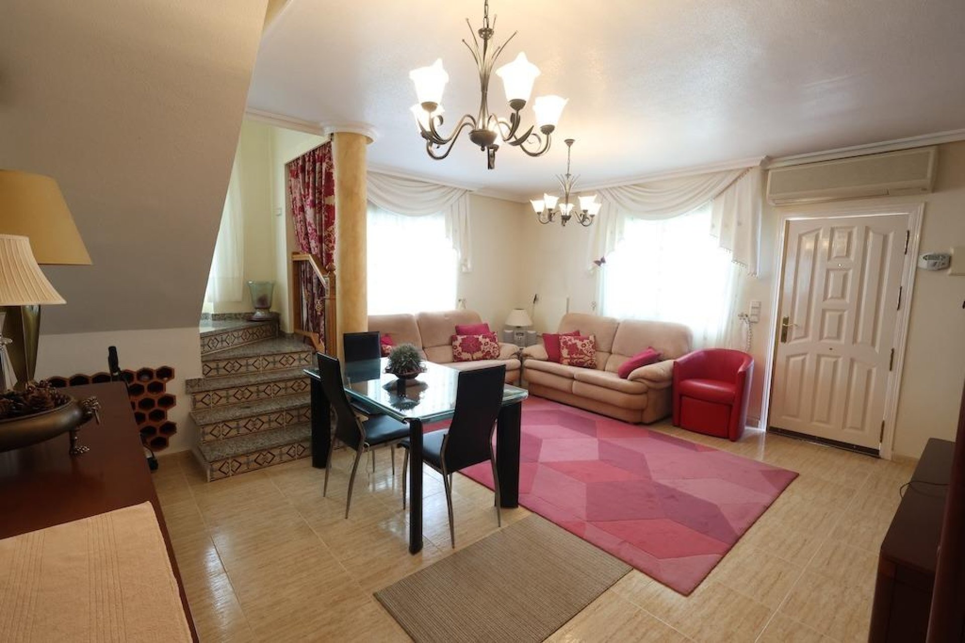 Resale - Villa * - Orihuela Costa * - Las Filipinas *