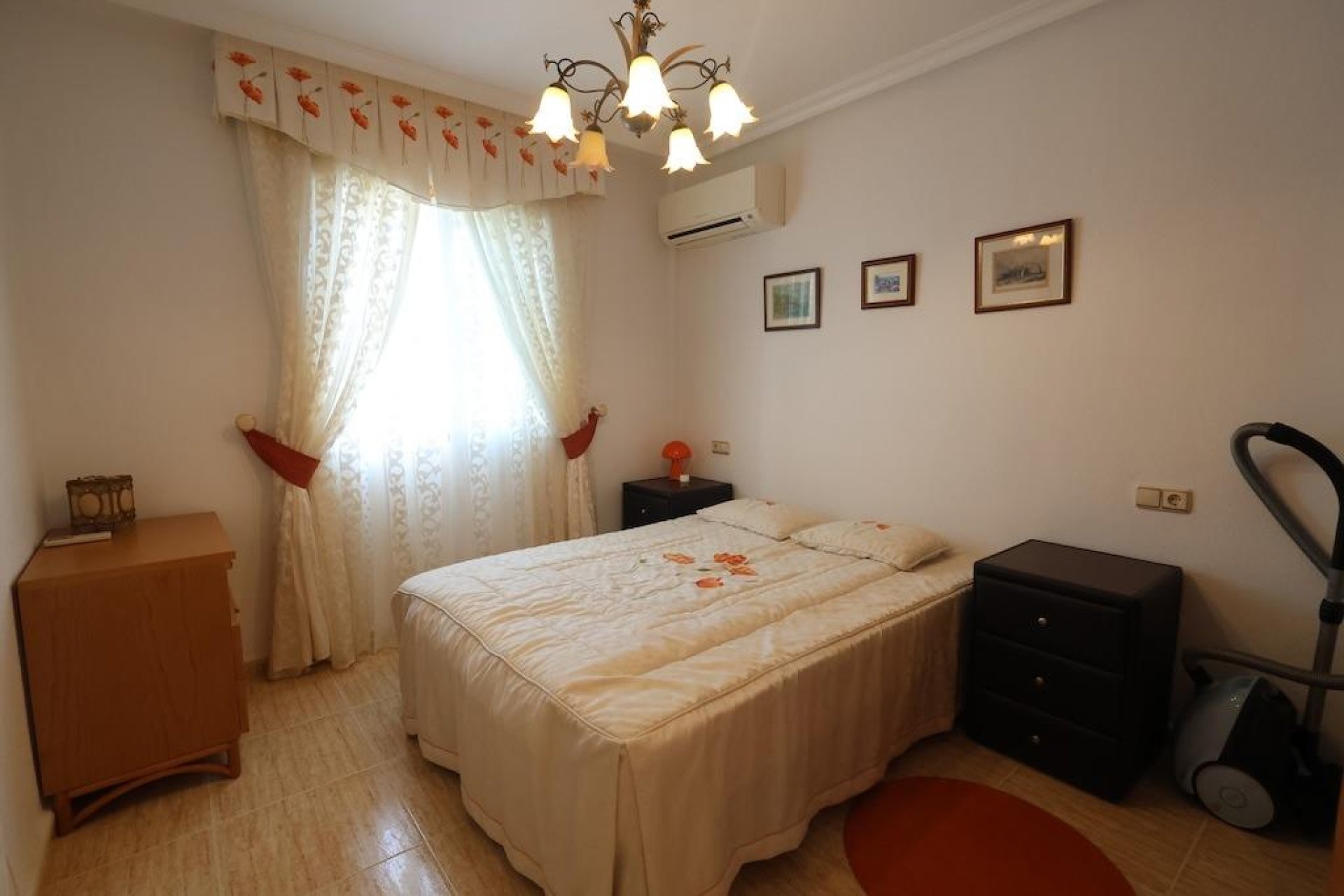 Resale - Villa * - Orihuela Costa * - Las Filipinas *