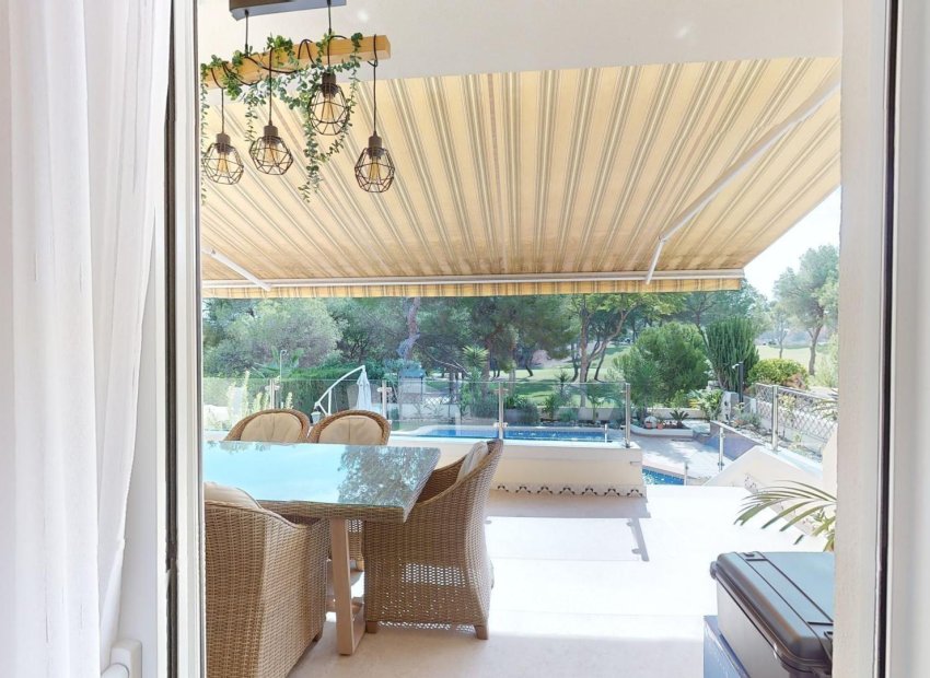 Resale - Villa * - Orihuela Costa * - Las Ramblas Golf *