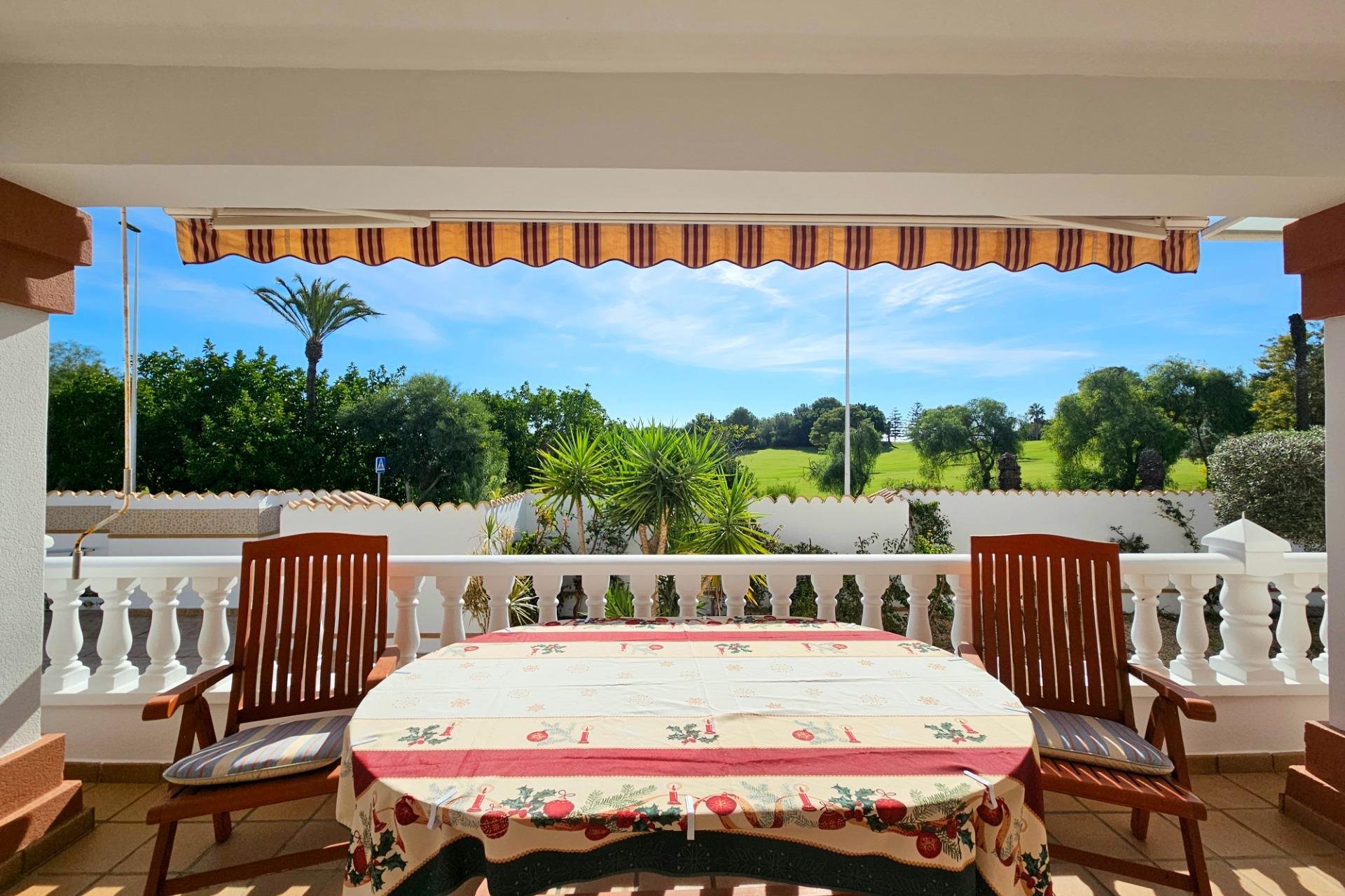 Resale - Villa * - Orihuela Costa * - Las Ramblas Golf *