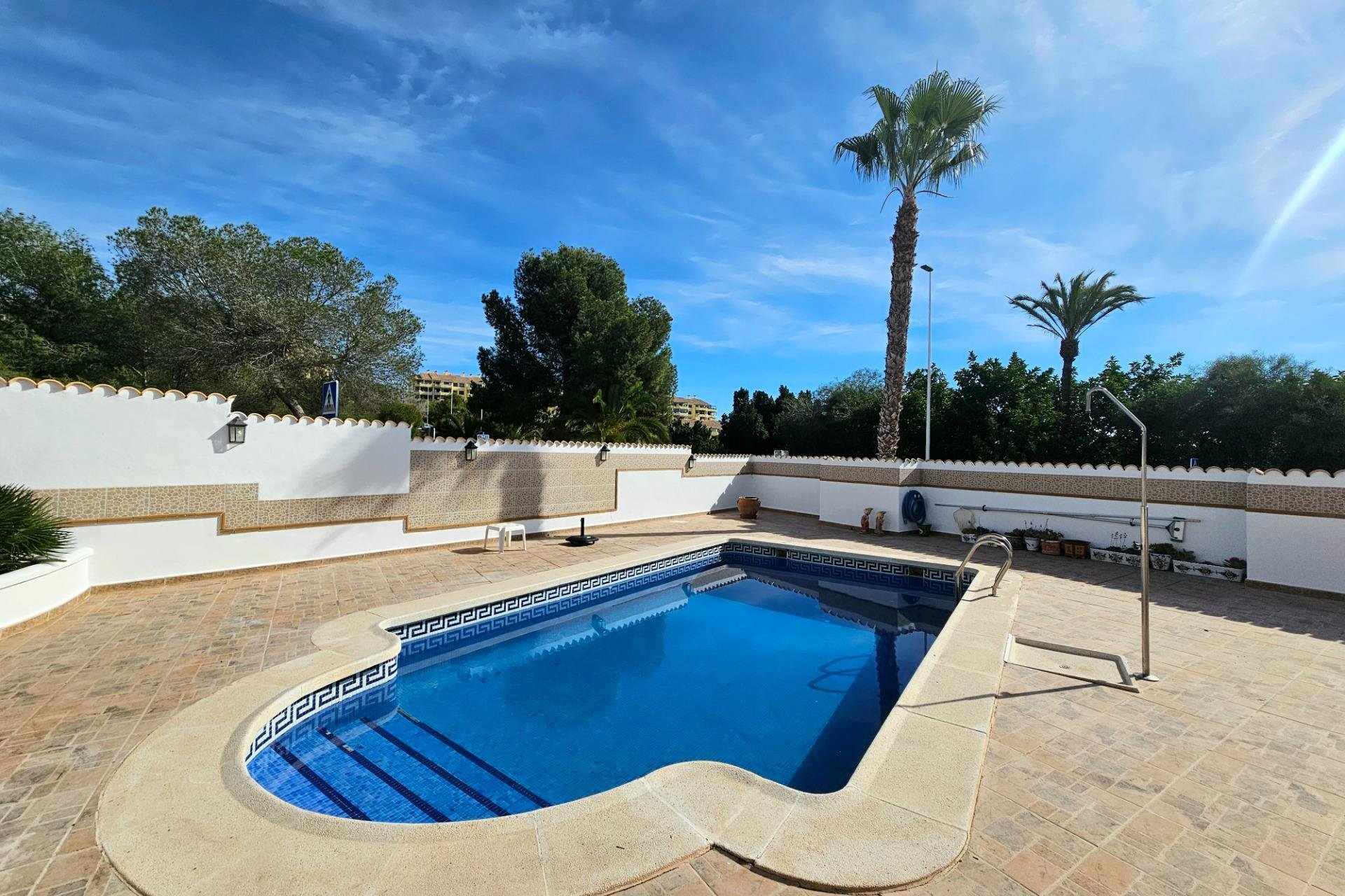 Resale - Villa * - Orihuela Costa * - Las Ramblas Golf *