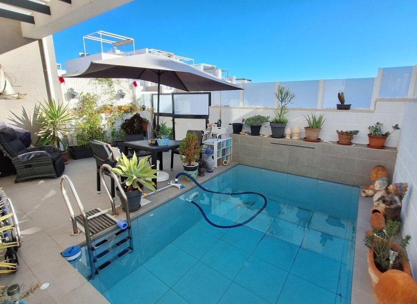 Resale - Villa - Orihuela Costa - Lomas de Cabo Roig-Los Dolses