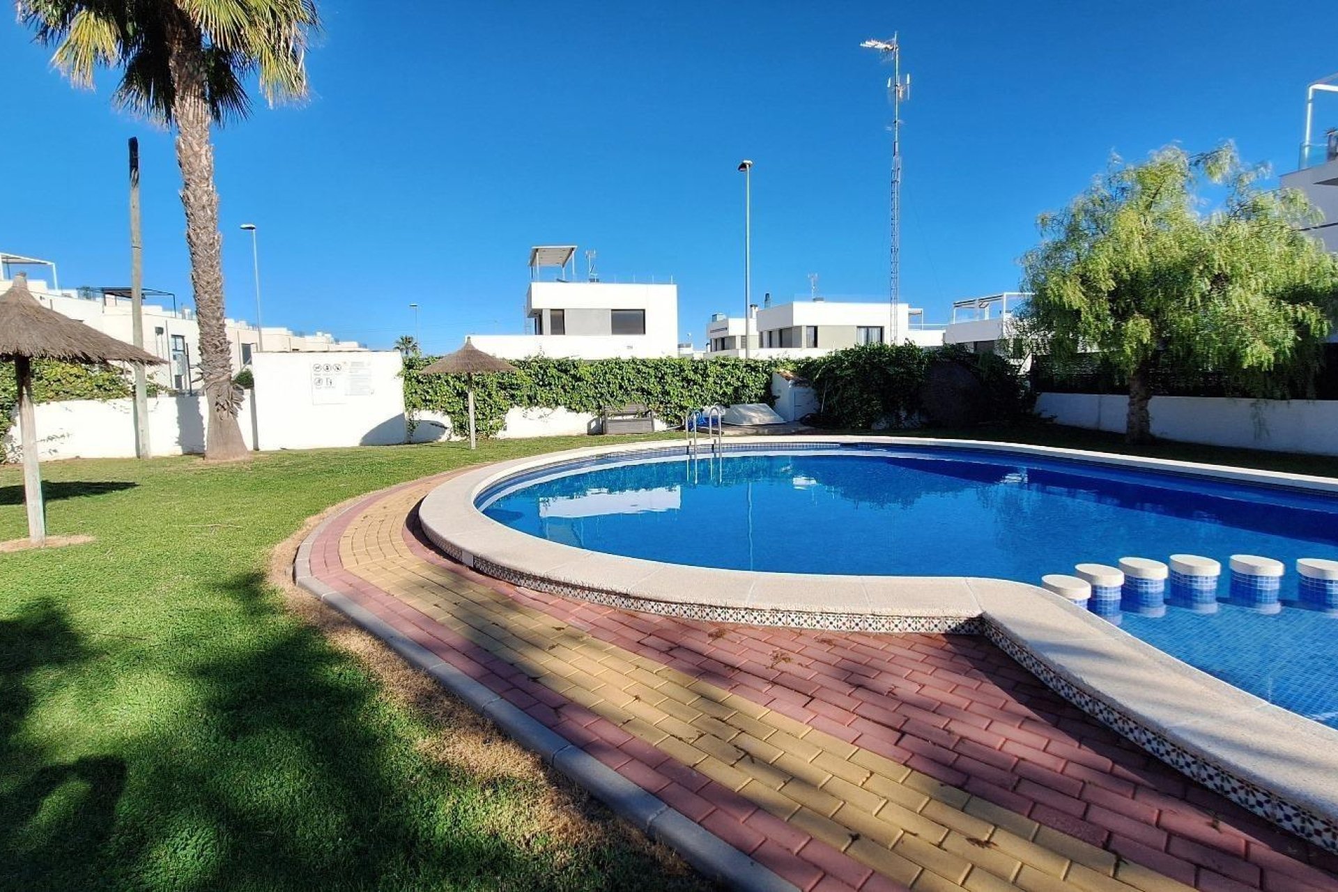 Resale - Villa - Orihuela Costa - Lomas de Cabo Roig-Los Dolses