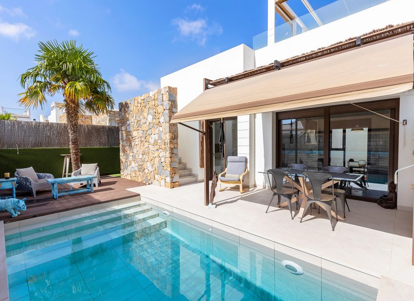 Resale - Villa - Orihuela Costa - Lomas de Cabo Roig