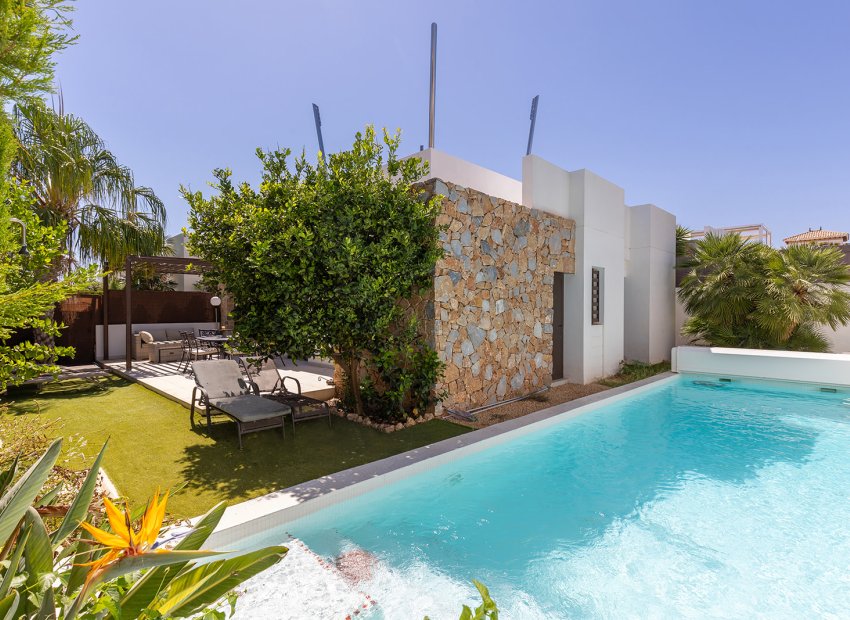 Resale - Villa - Orihuela Costa - Lomas de Cabo Roig