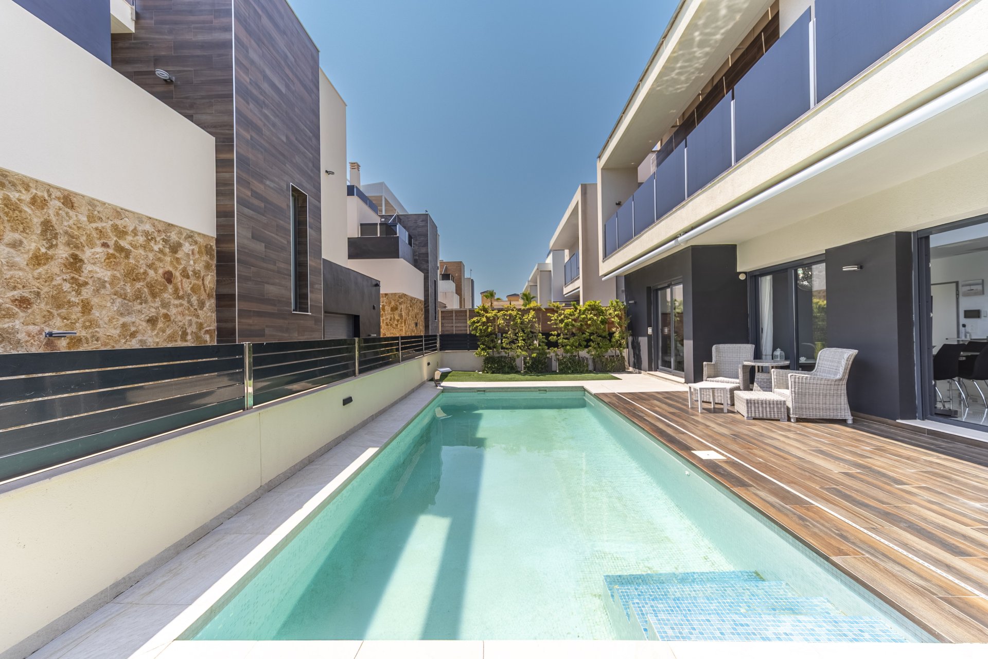 Resale - Villa * - Orihuela Costa - Lomas de Cabo Roig *