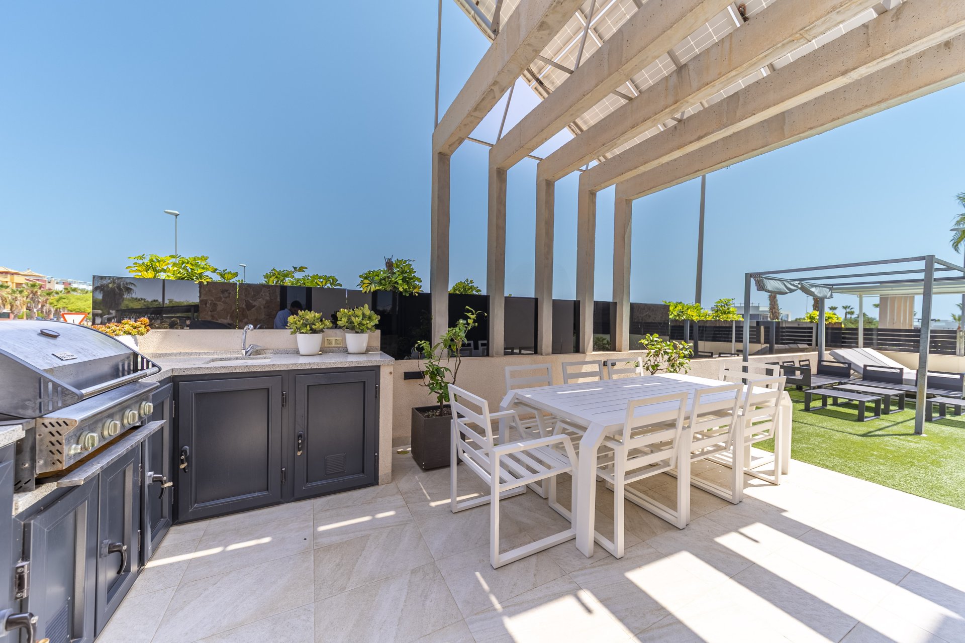 Resale - Villa * - Orihuela Costa - Lomas de Cabo Roig *