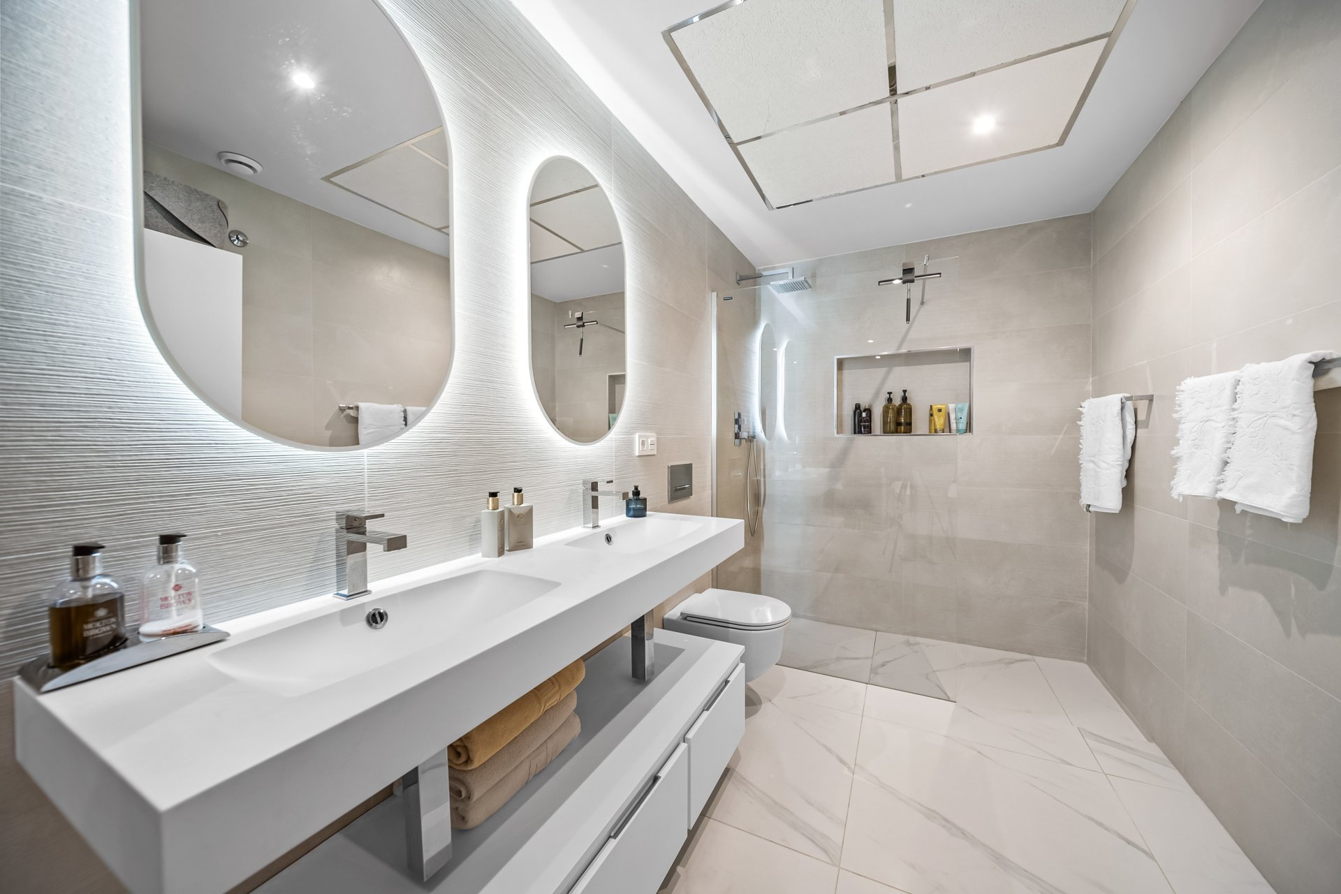 Resale - Villa * - Orihuela Costa * - Lomas de Cabo Roig *