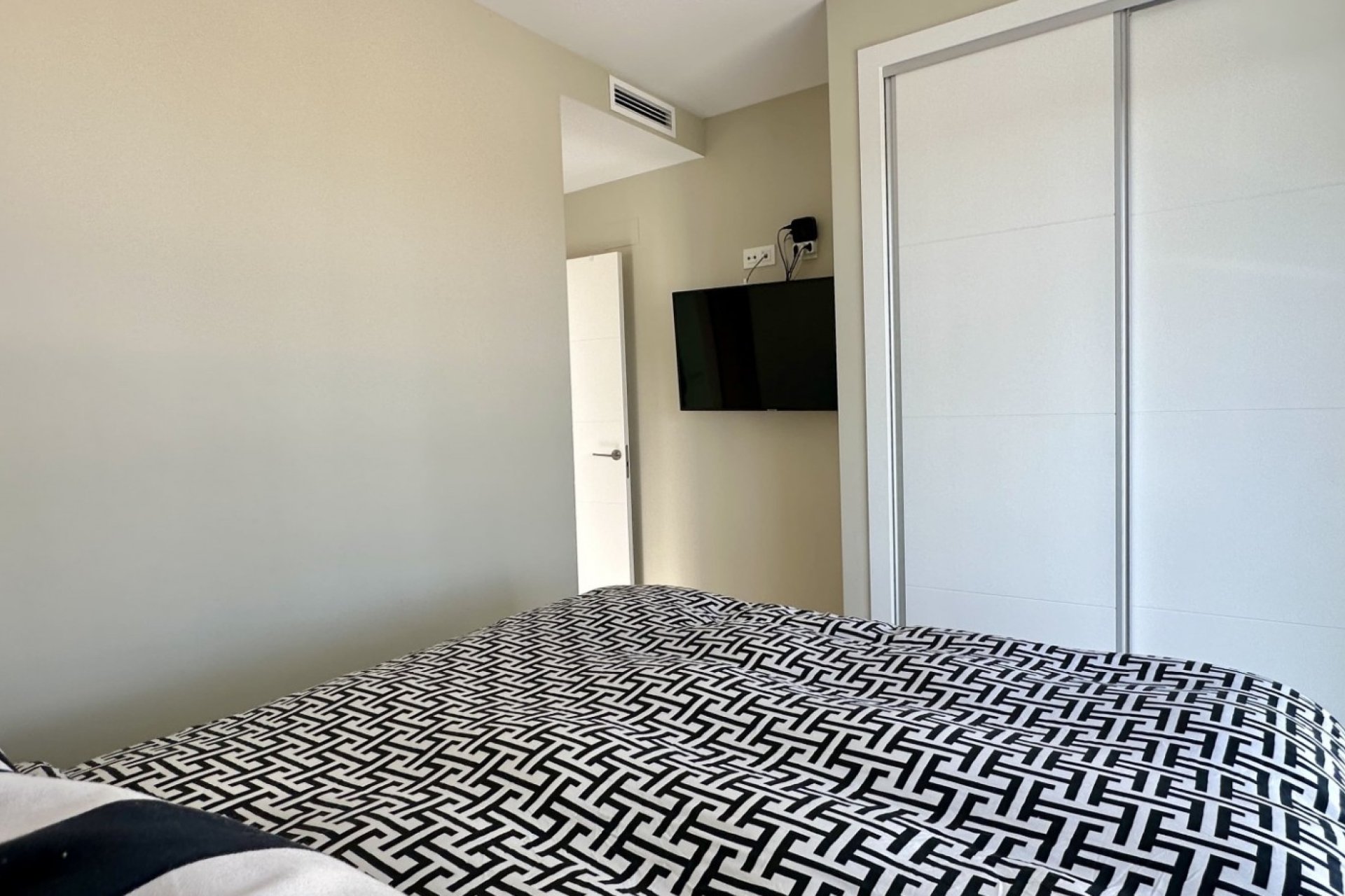 Resale - Villa * - Orihuela Costa * - Lomas de Cabo Roig *