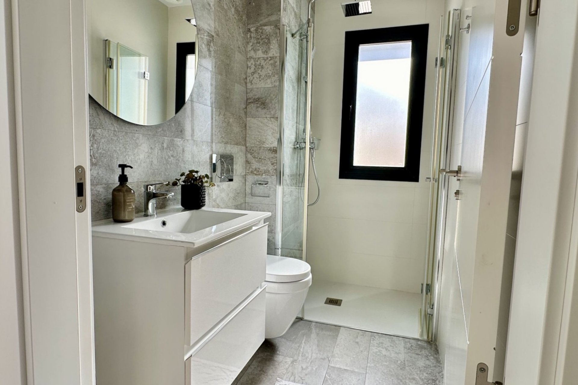 Resale - Villa * - Orihuela Costa * - Lomas de Cabo Roig *