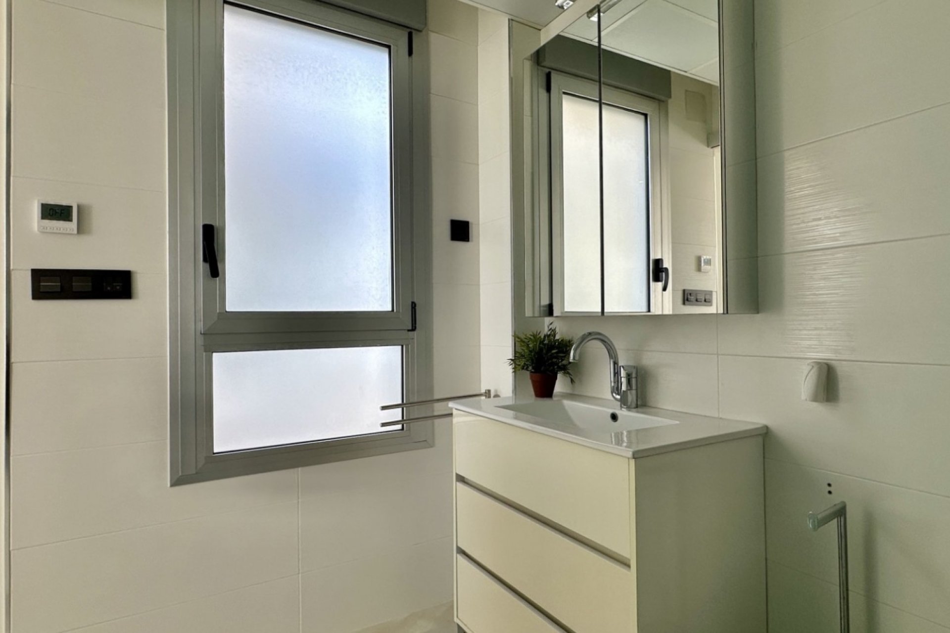 Resale - Villa * - Orihuela Costa * - Lomas de Cabo Roig *