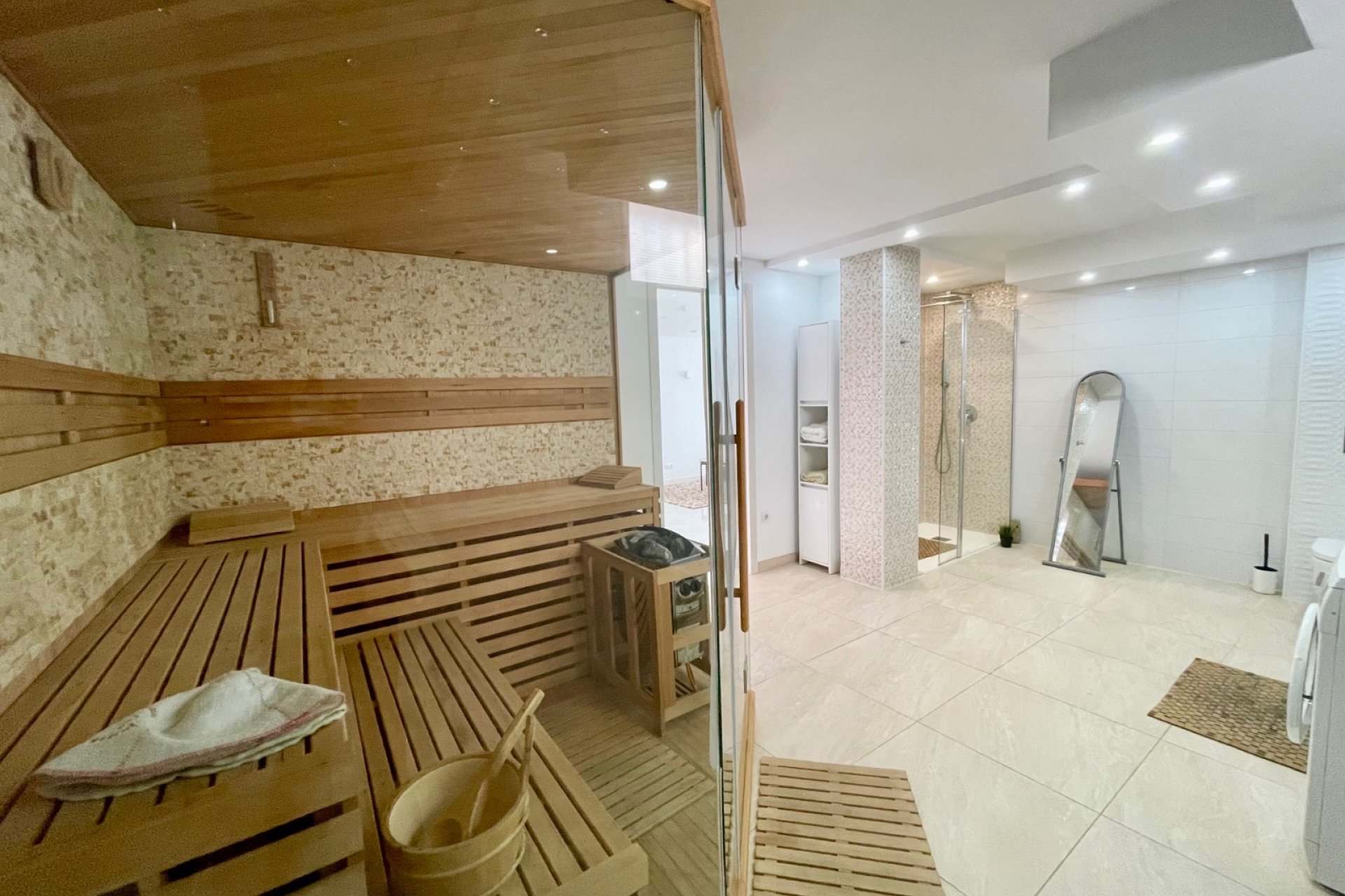 Resale - Villa * - Orihuela Costa * - Los Altos *