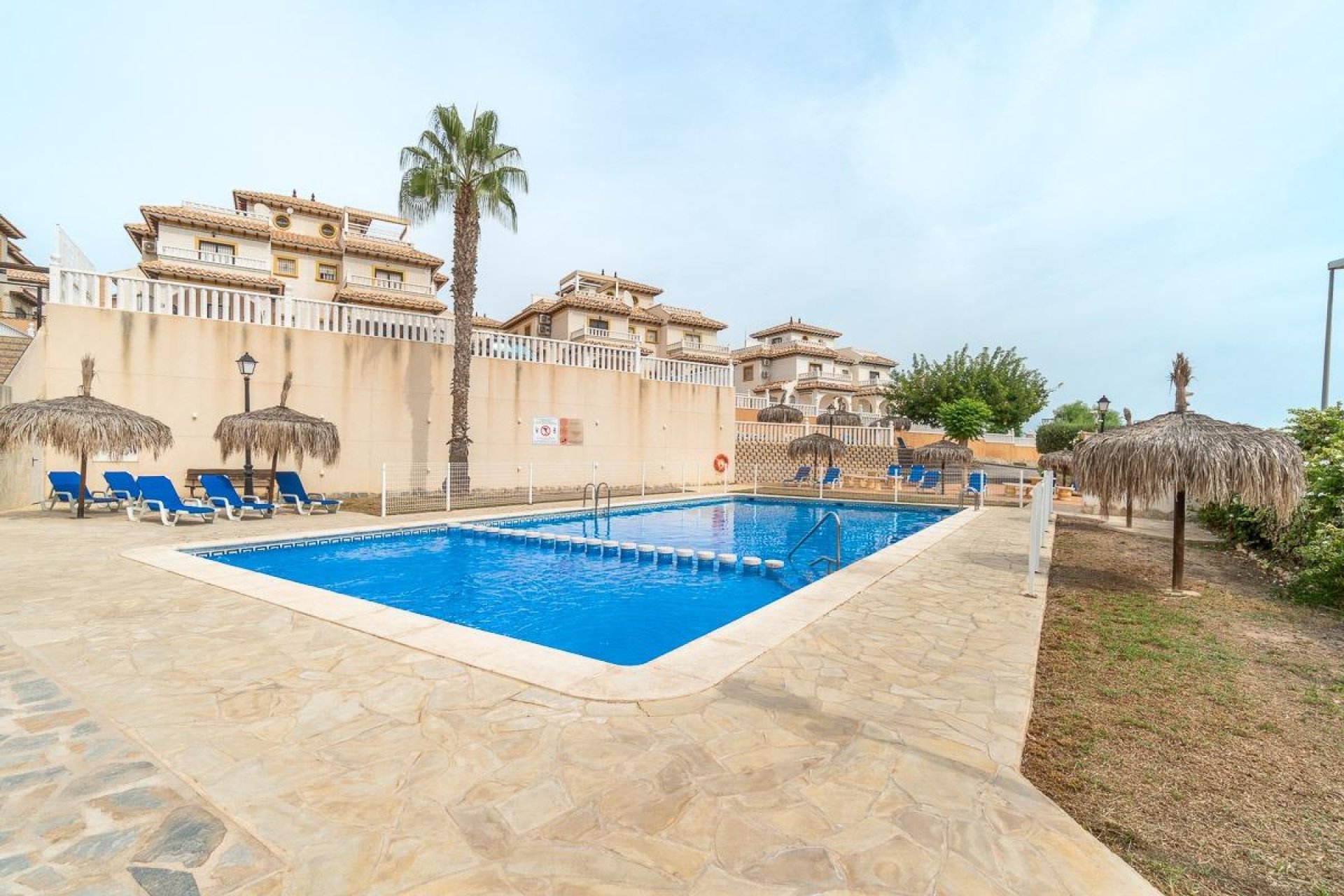 Resale - Villa - Orihuela Costa - Los Dolses