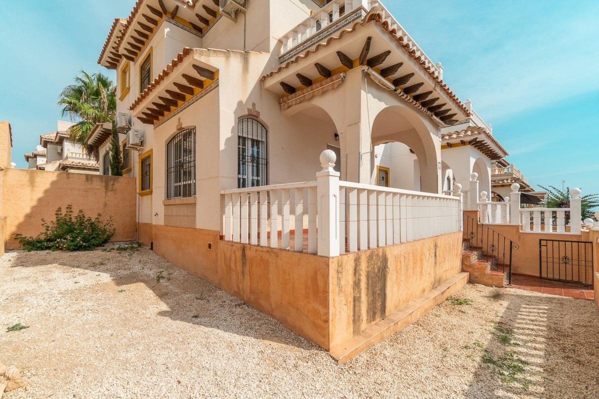 Resale - Villa - Orihuela Costa - Los Dolses