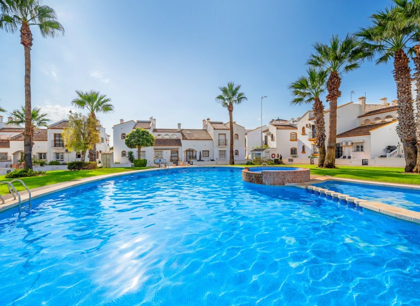 Resale - Villa - Orihuela Costa - Los Dolses*