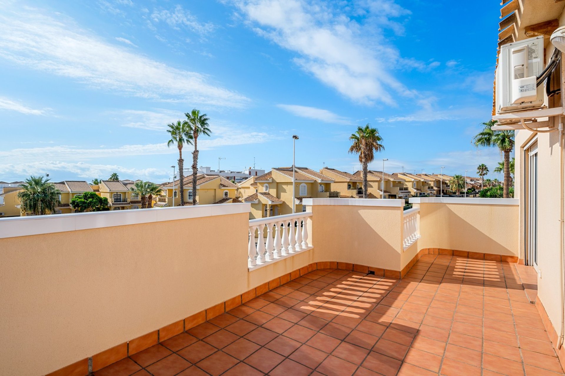 Resale - Villa - Orihuela Costa - Los Dolses*