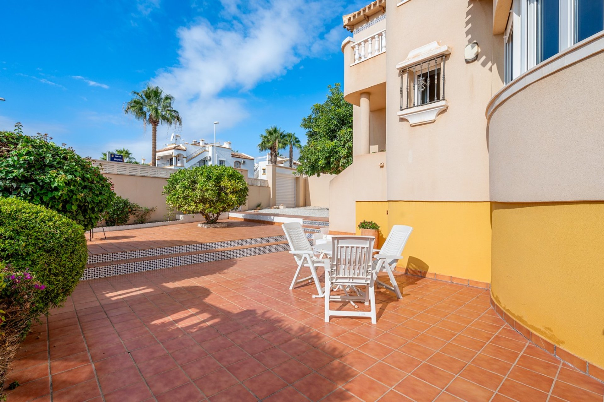 Resale - Villa - Orihuela Costa - Los Dolses*