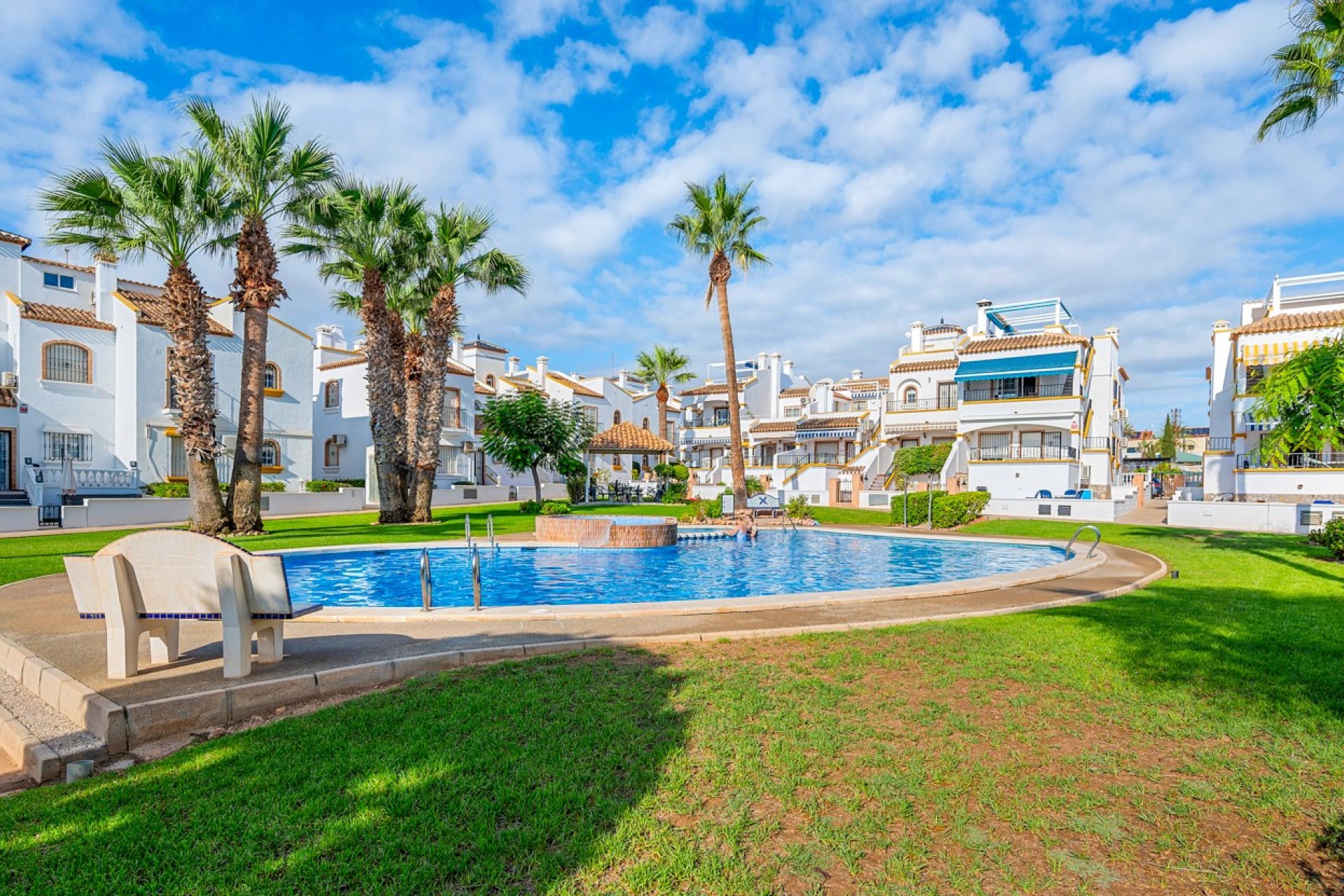 Resale - Villa - Orihuela Costa - Los Dolses*