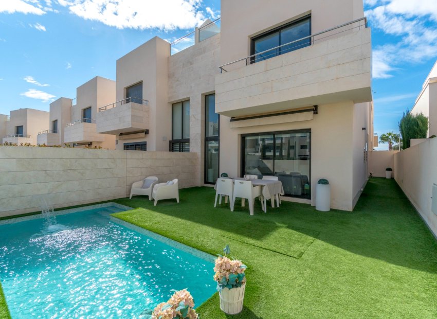 Resale - Villa - Orihuela Costa - Los Dolses