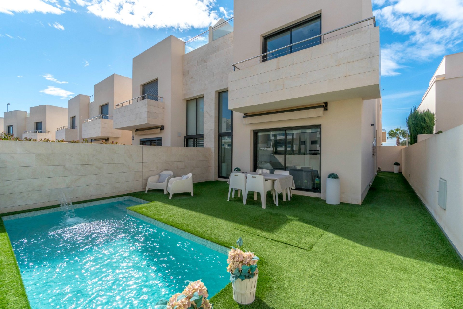 Resale - Villa - Orihuela Costa - Los Dolses