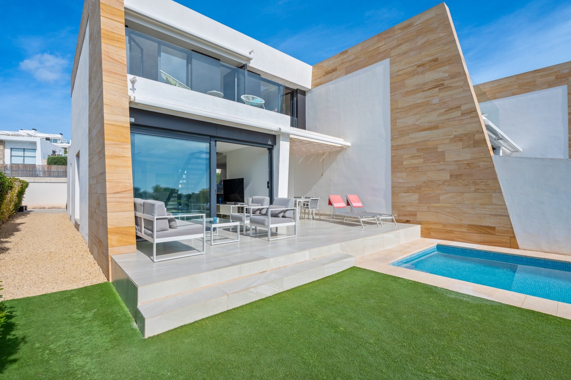 Resale - Villa * - Orihuela Costa - Los Dolses *