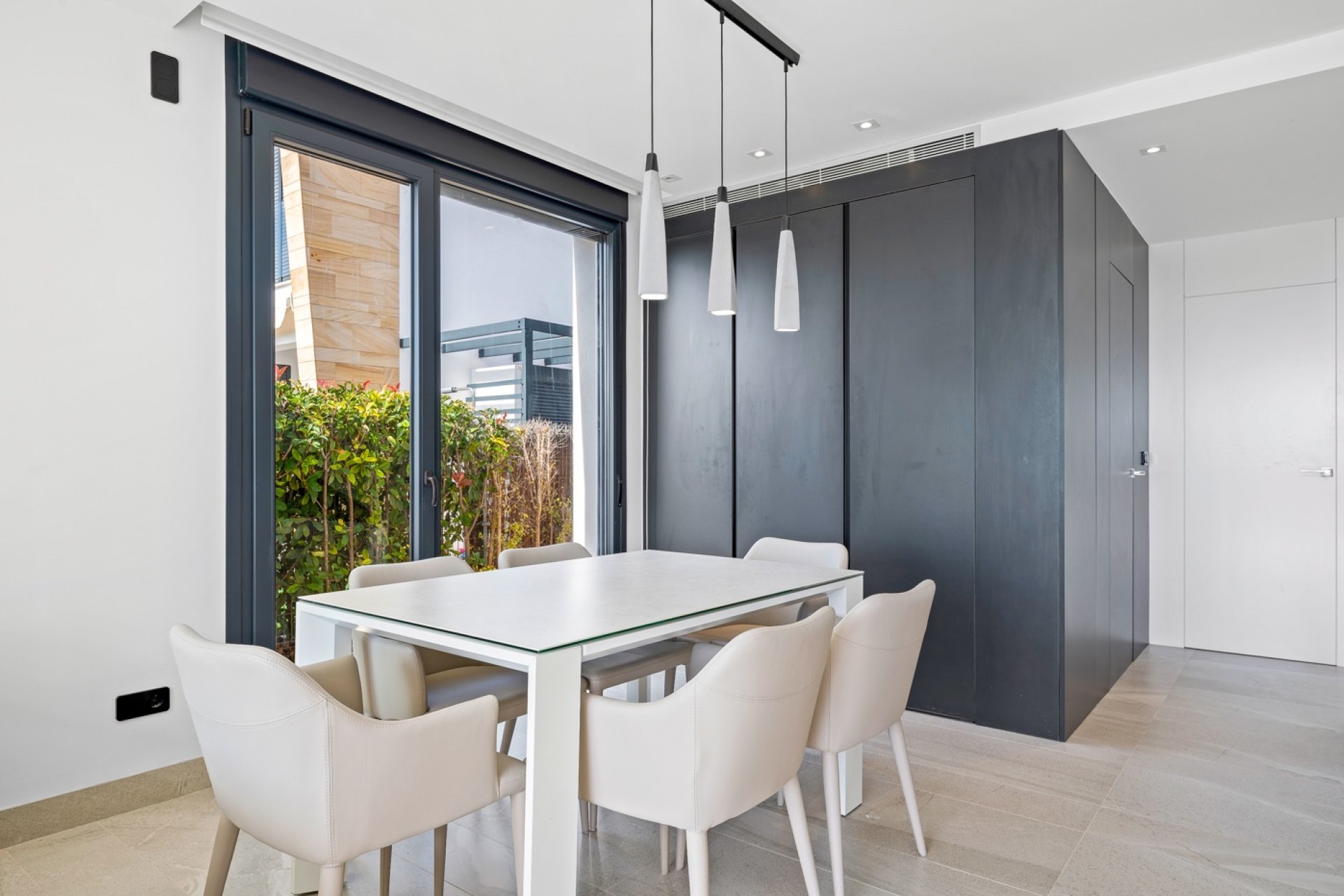 Resale - Villa * - Orihuela Costa - Los Dolses *