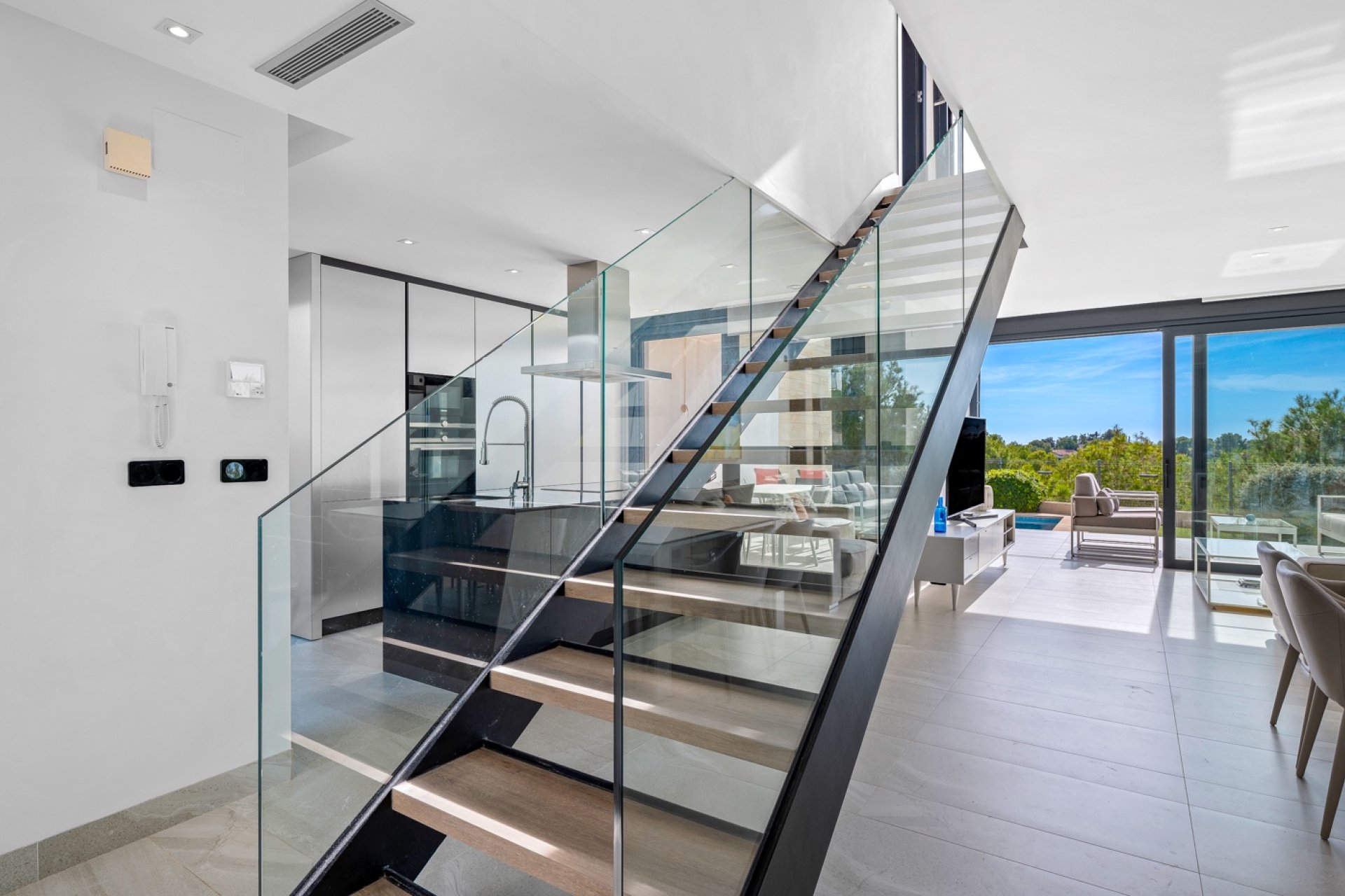 Resale - Villa * - Orihuela Costa - Los Dolses *