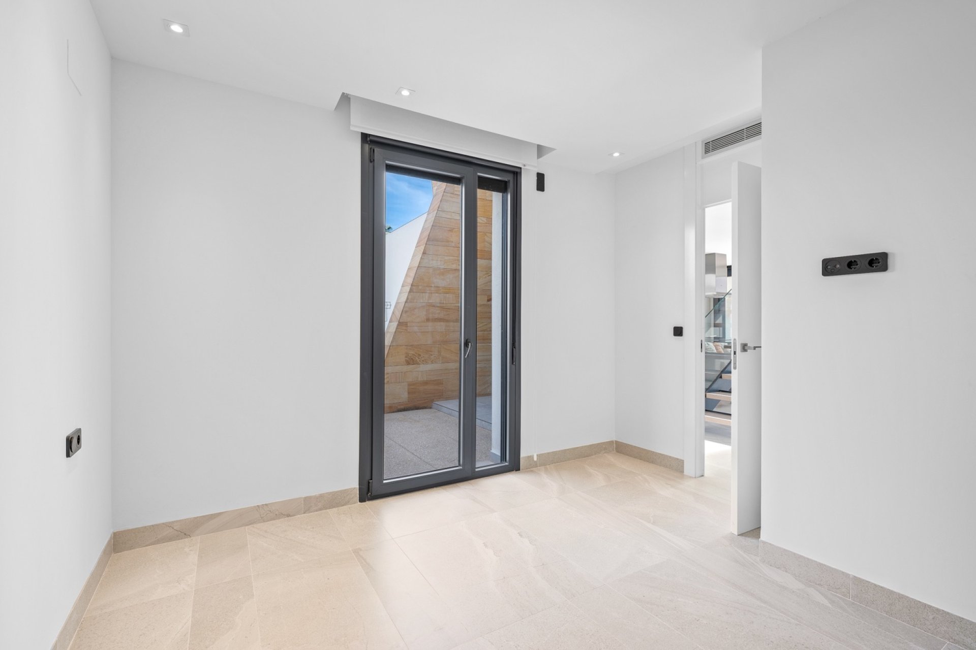 Resale - Villa * - Orihuela Costa - Los Dolses *